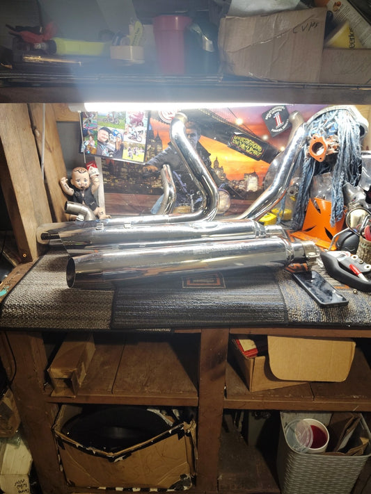 Harley Davidson M8 Exhaust Syst/Chrome 64900236A Slash Tip SlipOn Mufflers