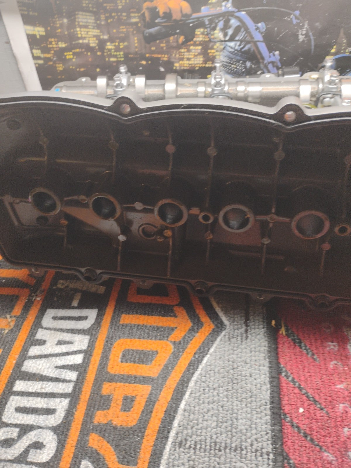 21 Triumph Rocket III 3 GT 2500 engine head valve cover cam rocker cover