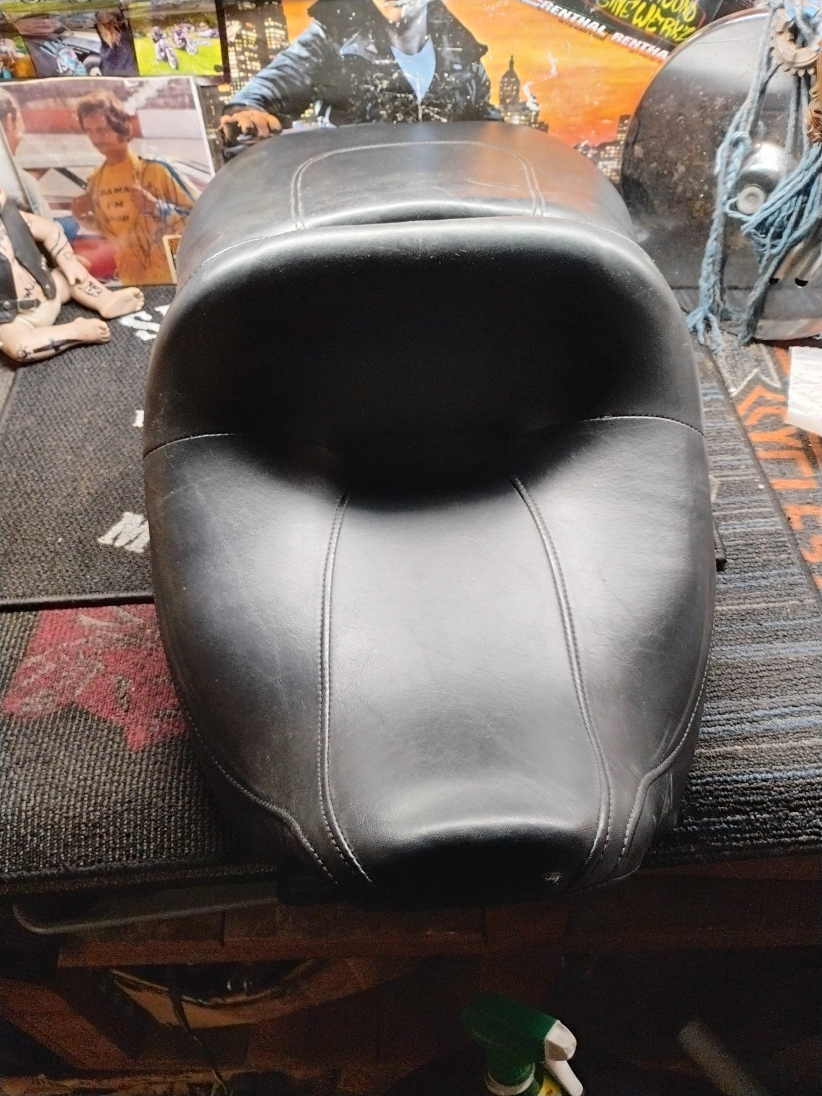 OEM Harley-Davidson Touring Seat 2008–2023 Street Glide Road King FLHX FLHR RDW-