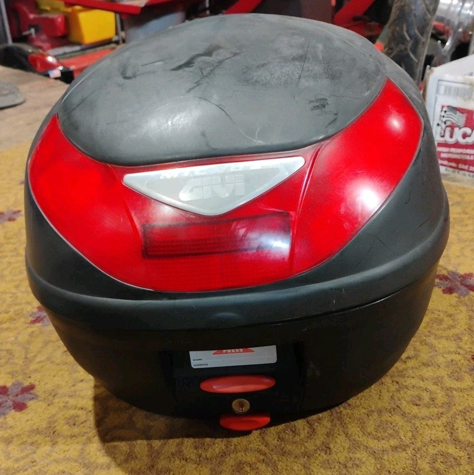 GIVI MICRO2 Monolock TOP BOX With Keys& Accessories