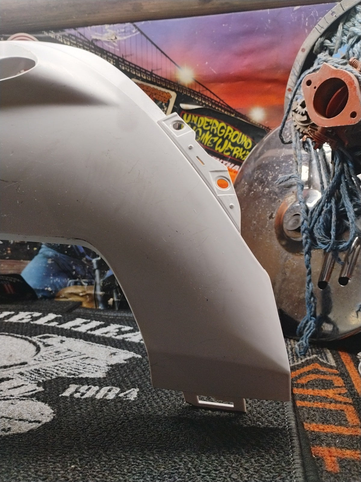 2004- 2006 YAMAHA YZF R1 Right Side Panel Fairing Fender Body