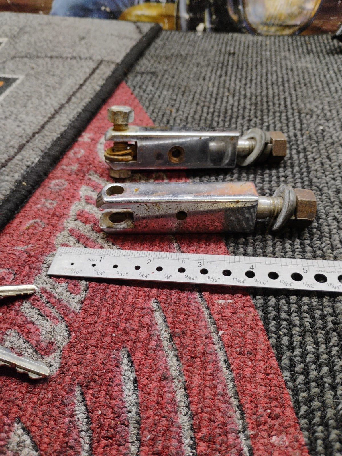 1987-2013 HARLEY ELECTRA GLIDE ROAD KING SUPPORT FOOTREST 49127-77A 