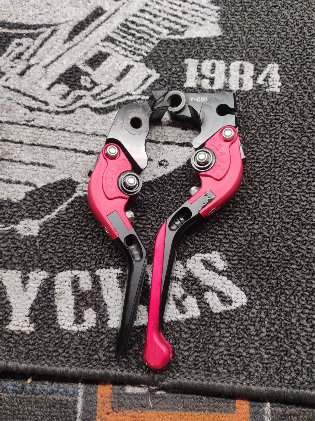 OEM Yamaha R1 Adjustable Clutch and Brake Lever Set Red