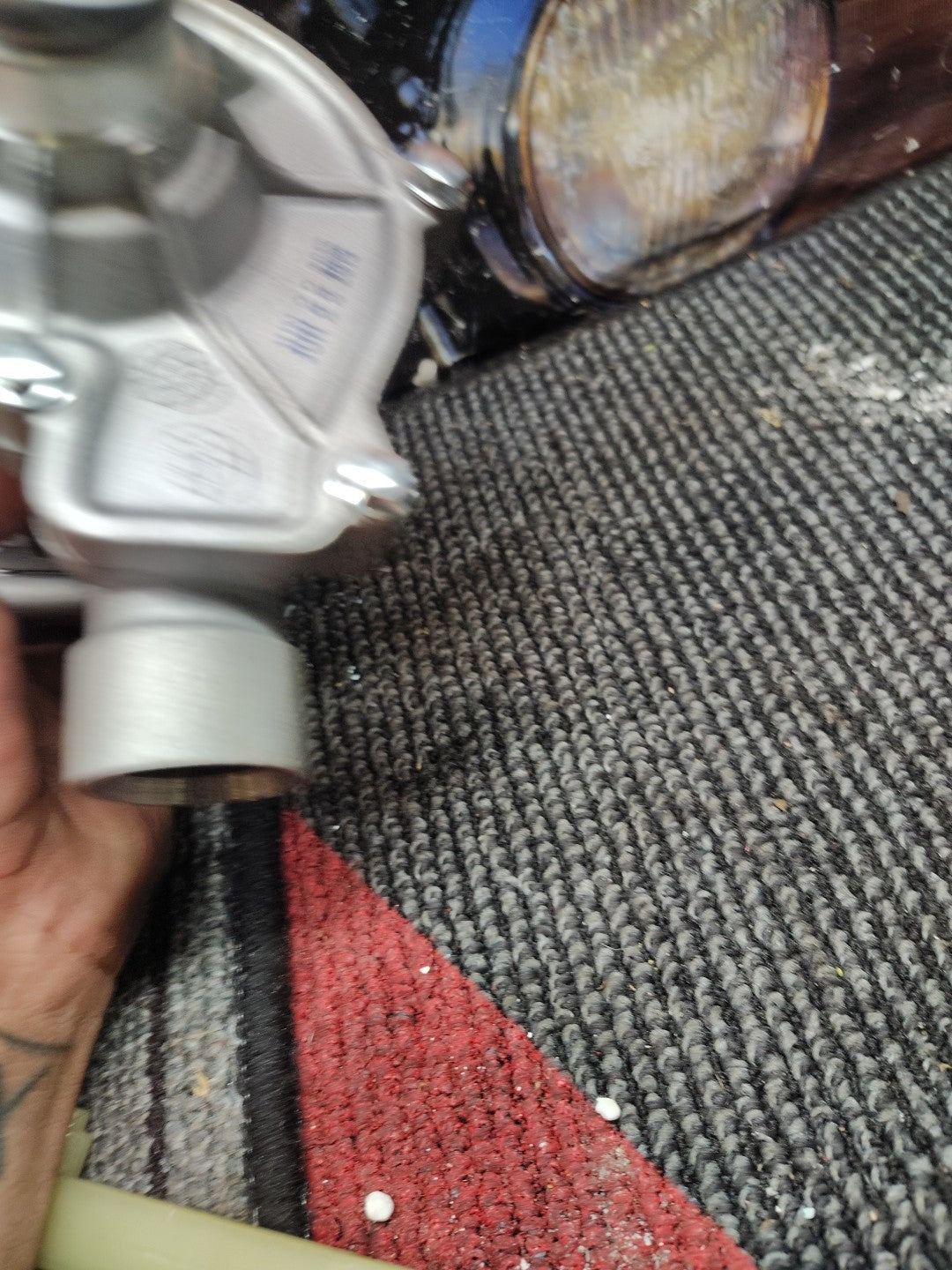 TRIUMPH TIGER 800 XC STREET TRIPLE 675 R OEM OIL & WATER PUMP T1210204 *