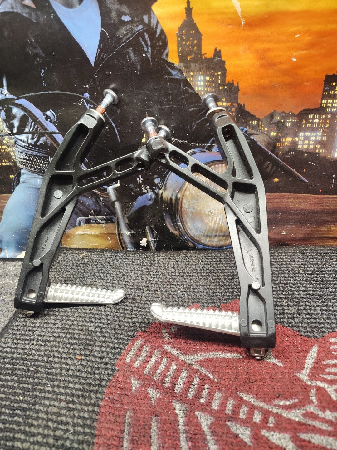 17-20 2018 YAMAHA YZF R6 AFTERMARKET REAR BACK PASSENGER PEG SET PAIR