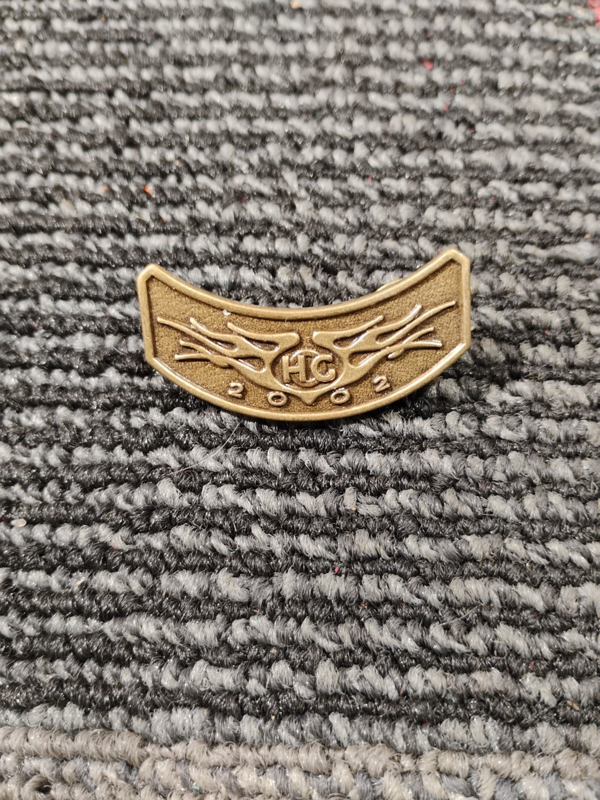 2002 Harley-Davidson Harley Owners Group HOG H.O.G. Member Vest Pin Badge Rocker