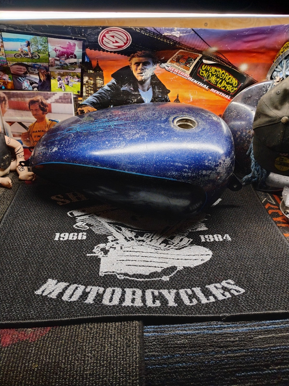 4.5 Gallon Harley Sportster Custom 883c 1200c Blue White 2007^ OEM Factory Large