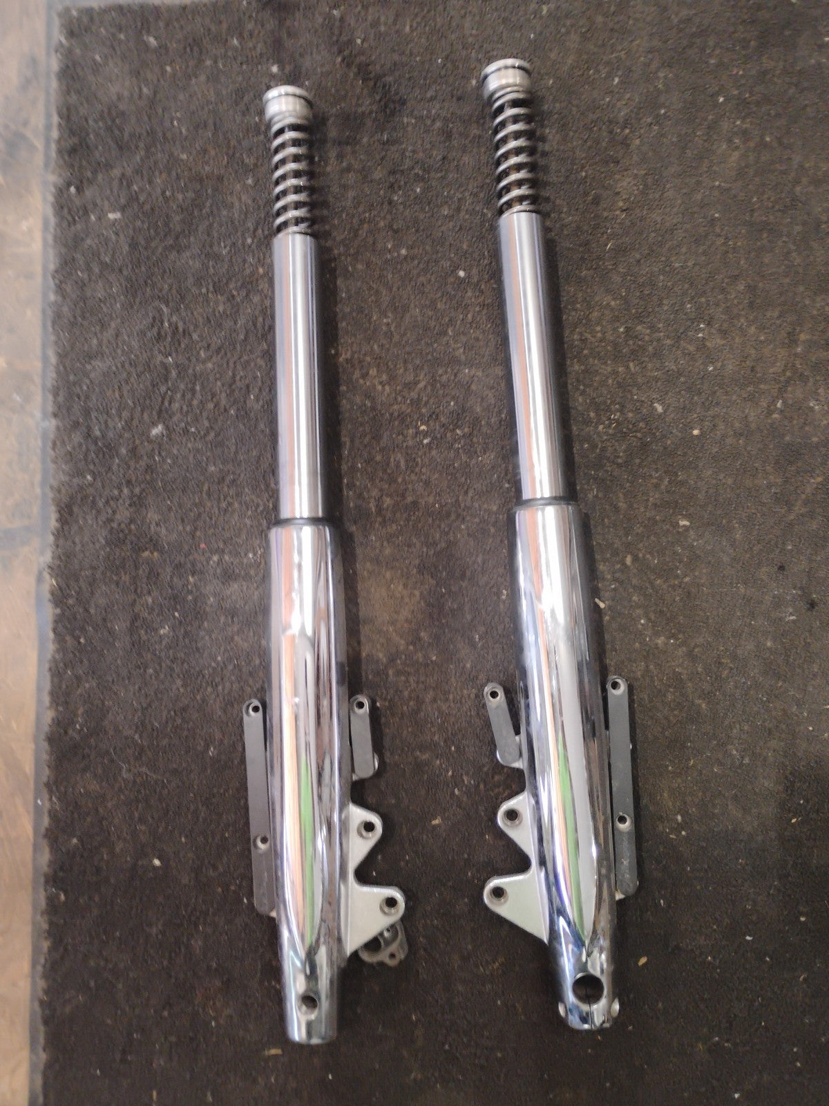 2017 Indian Roadmaster Front Forks P/N 1824022-156