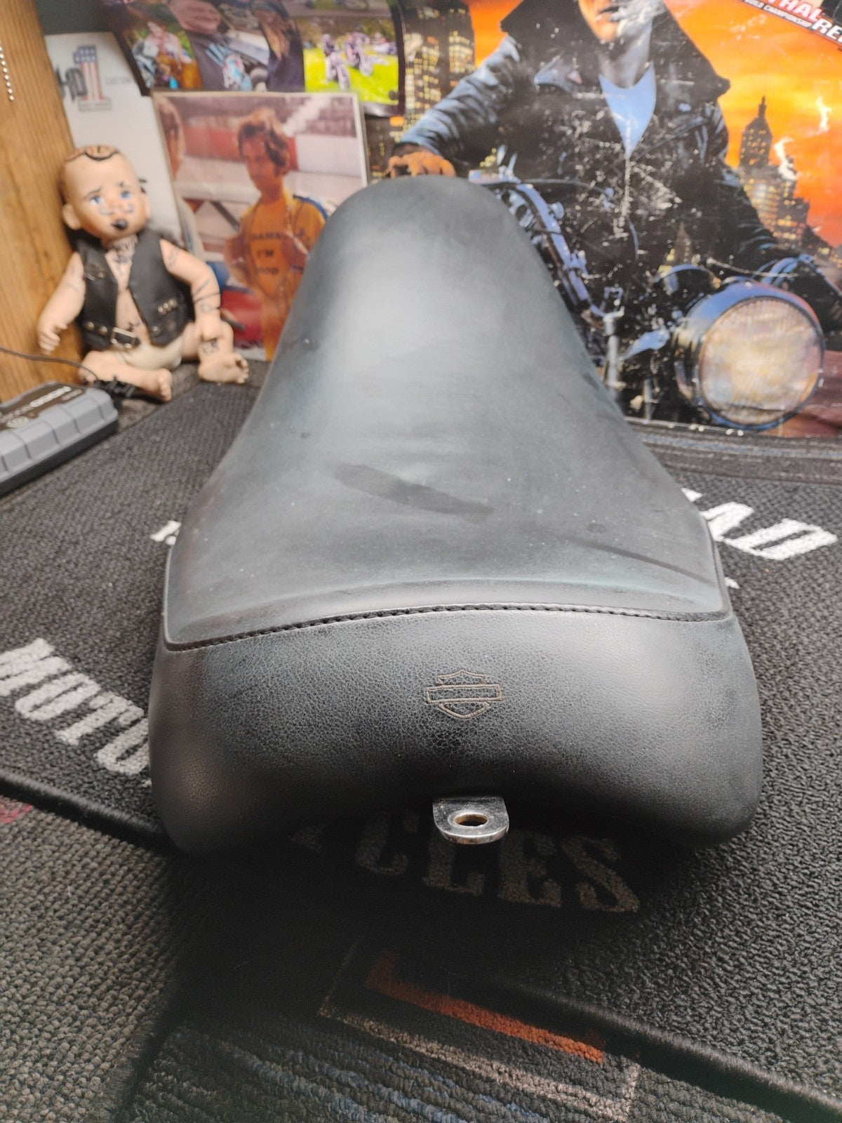 Genuine Harley Sportster Solo Seat OEM Black 1996-2003 Gunfighter Style