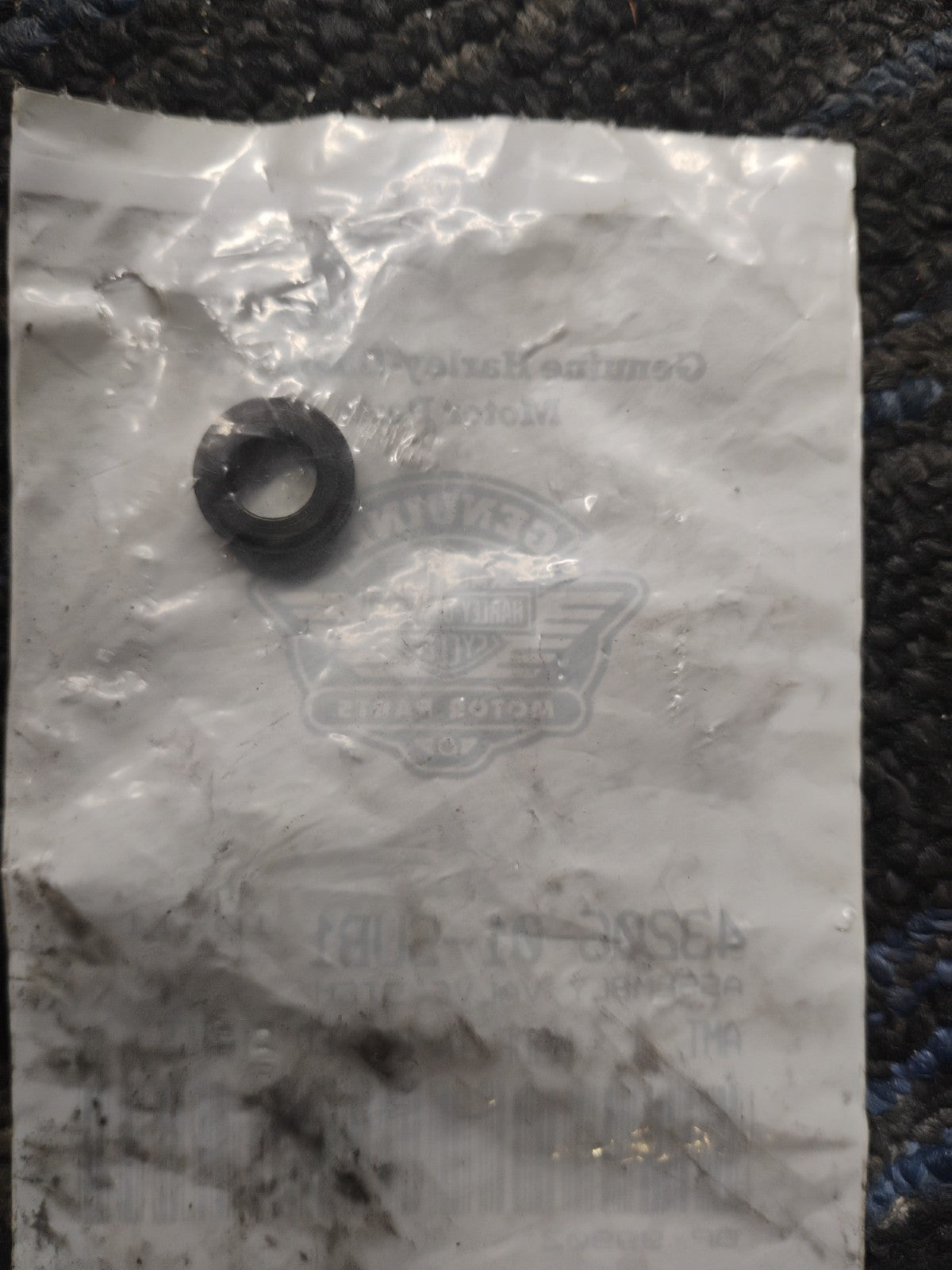 Harley-Davidson OEM Valve Stem Assembly 43205-01-SUB1 NOS