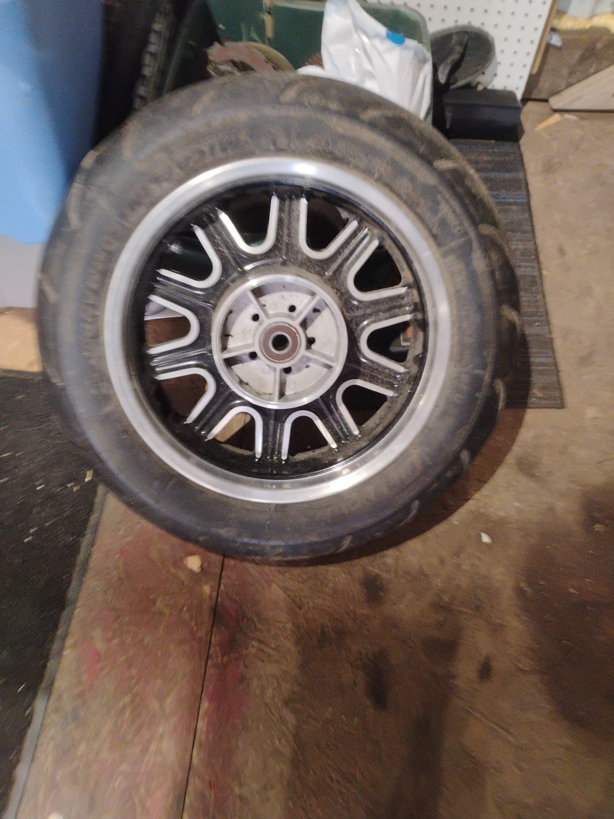 2017 Indian roadmaster rear Wheel