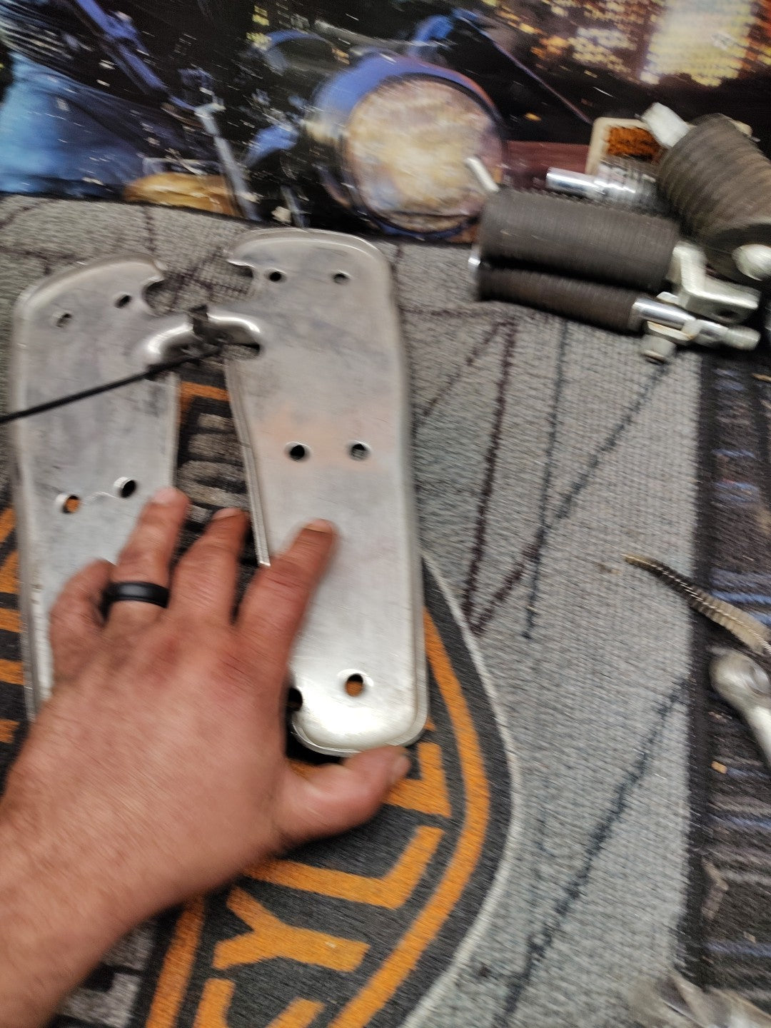 NOS Genuine Harley 2005-2017 Softail Floorboard Bottom  Pair 50624-05