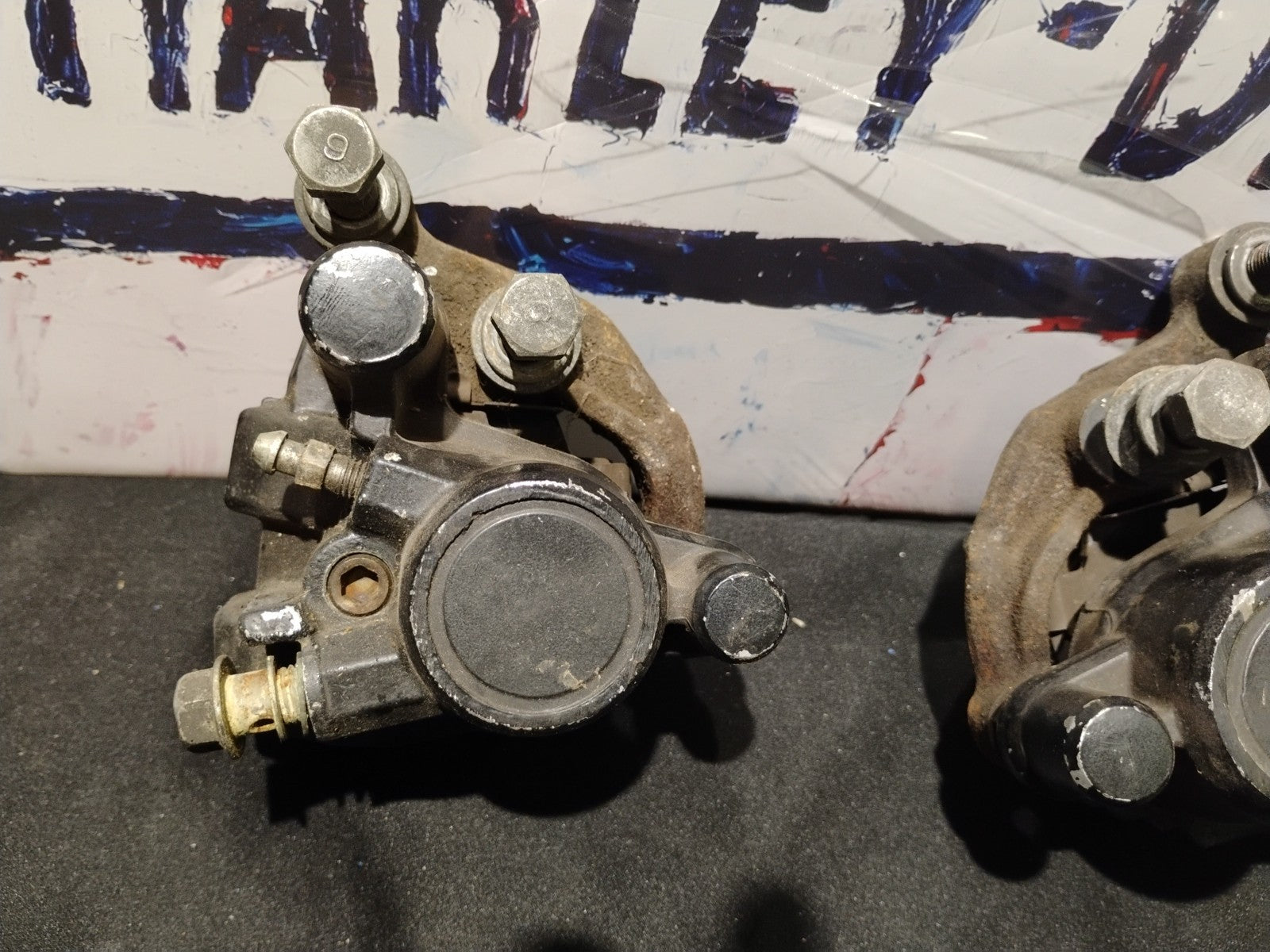 2006 Kawasaki KL650a front brake calipers 