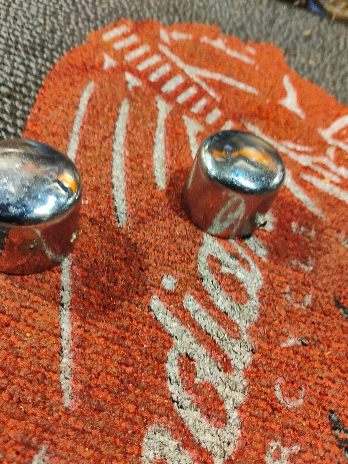 HARLEY DAVIDSON  CHROME AXLE NUT COVERS