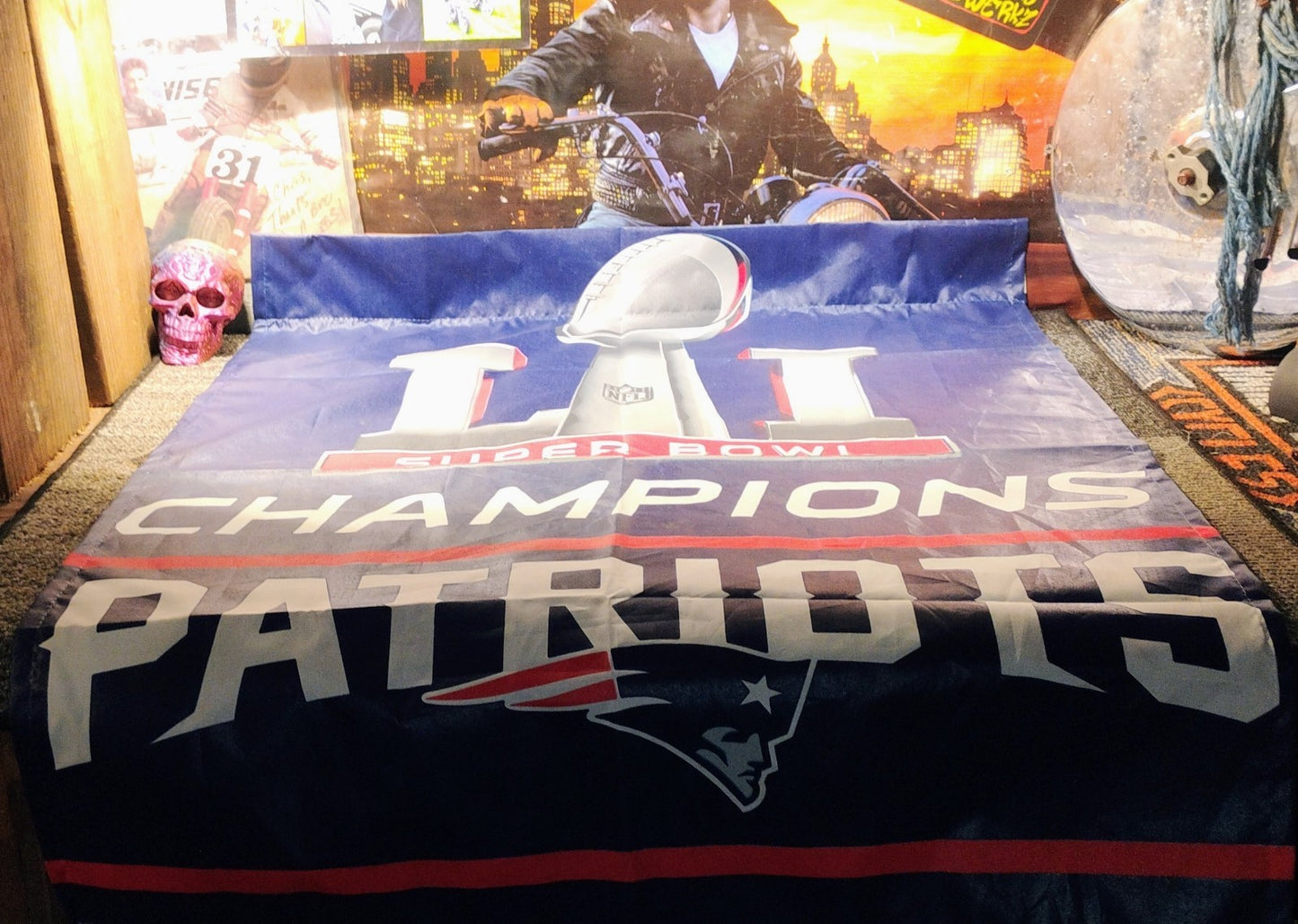 NFL New England Patriots Vertical 27" X 37" Super Bowl Champions Flag Banner