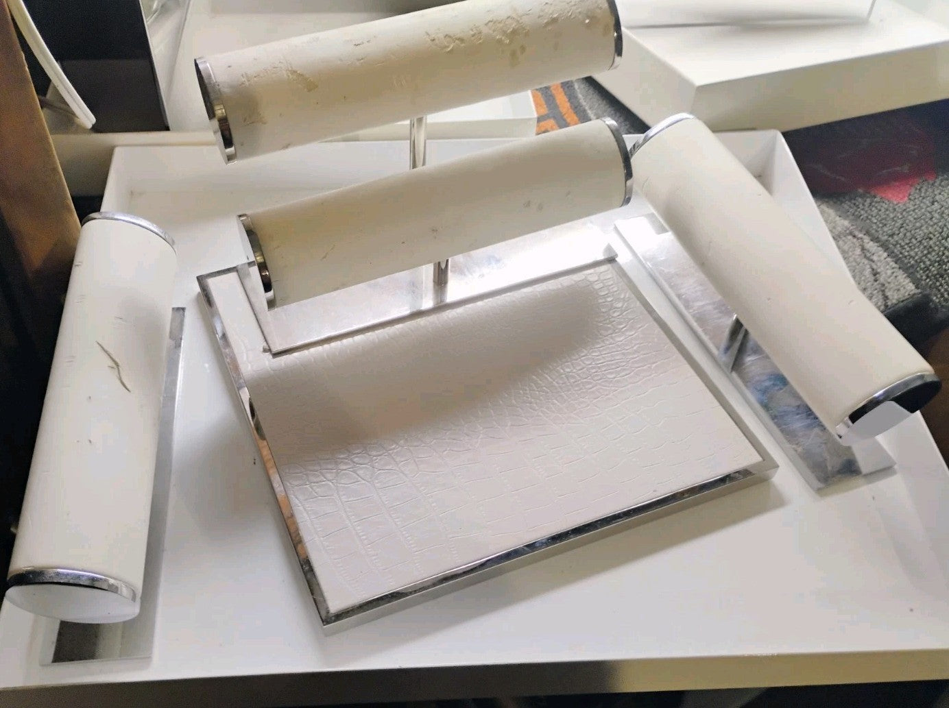  Luxury Watch,Jewelry,Perfume Michael Kors Chippenhook Fixture Store Display