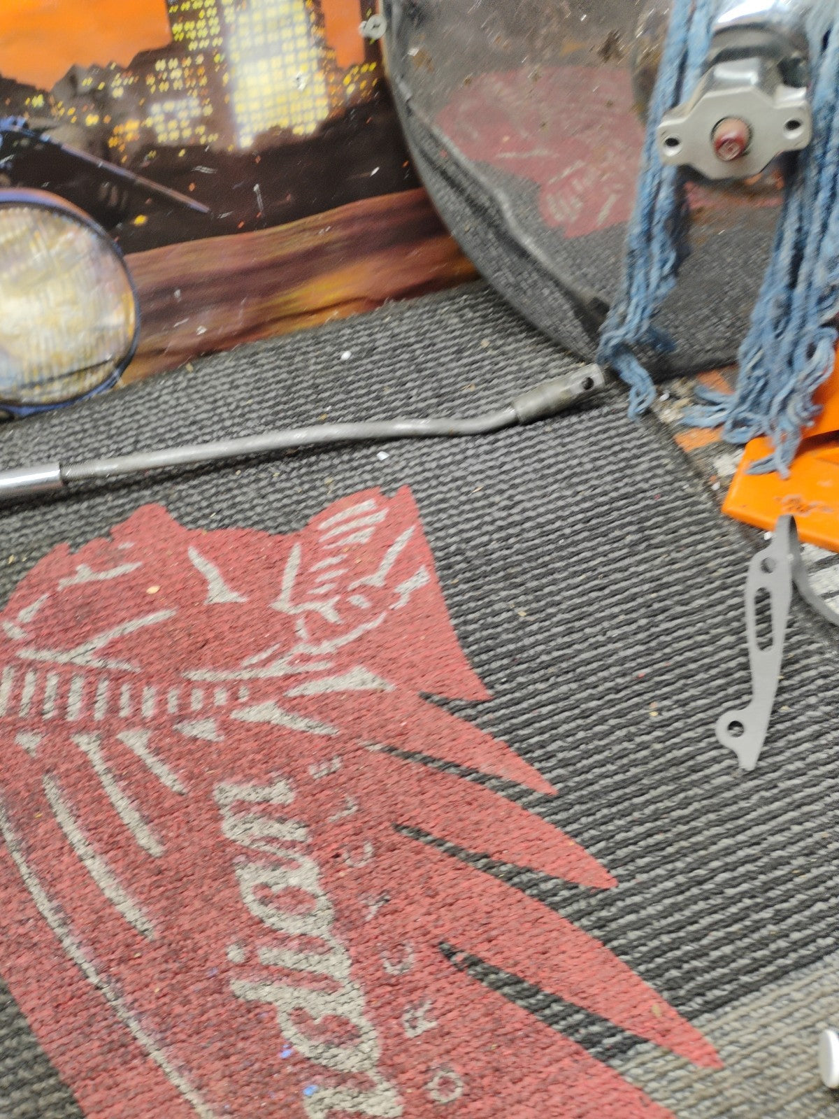 2007 Harley Davidson Dyna Front Driver Foot Pegs mount bracket