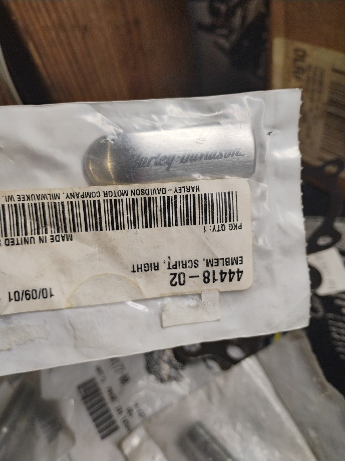 Harley-Davidson OEM Script Emblem Right Lever 44418-02 NOS