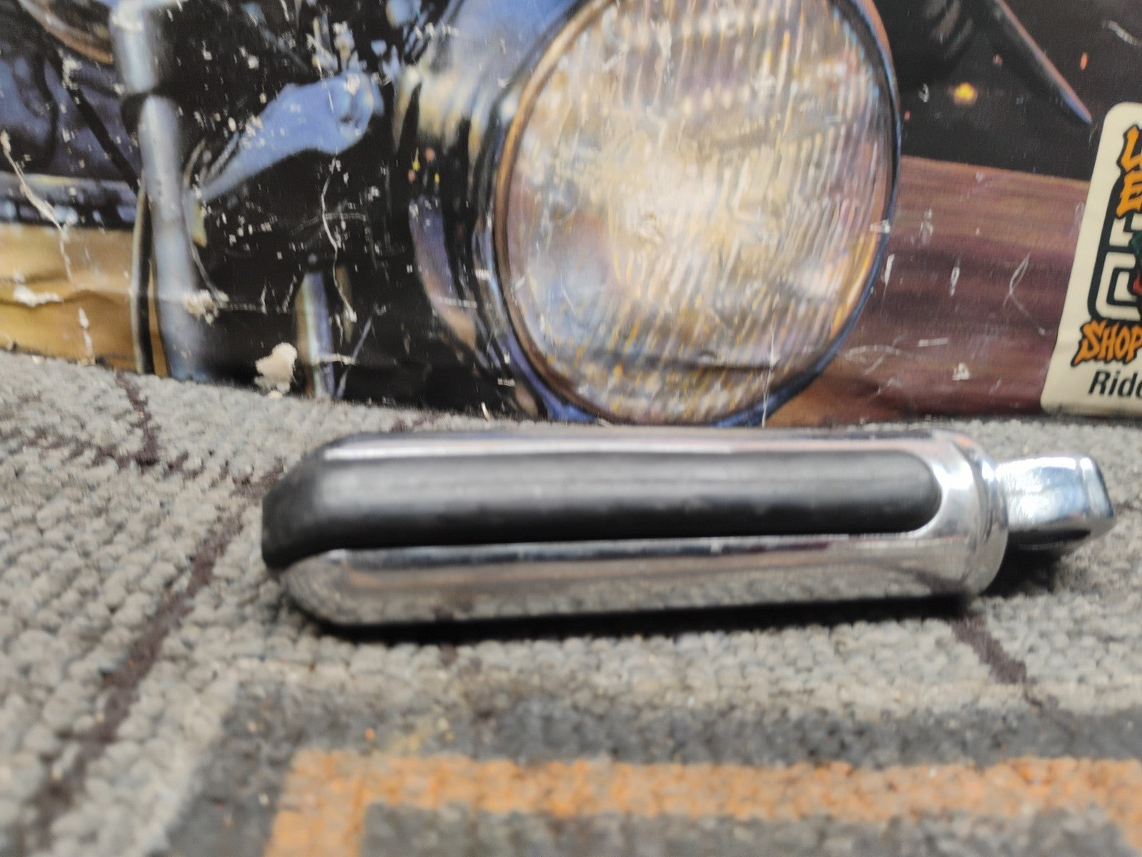 979 D HONDA VTX 1300 C 2005 AFTERMARKET REAR PEG Left