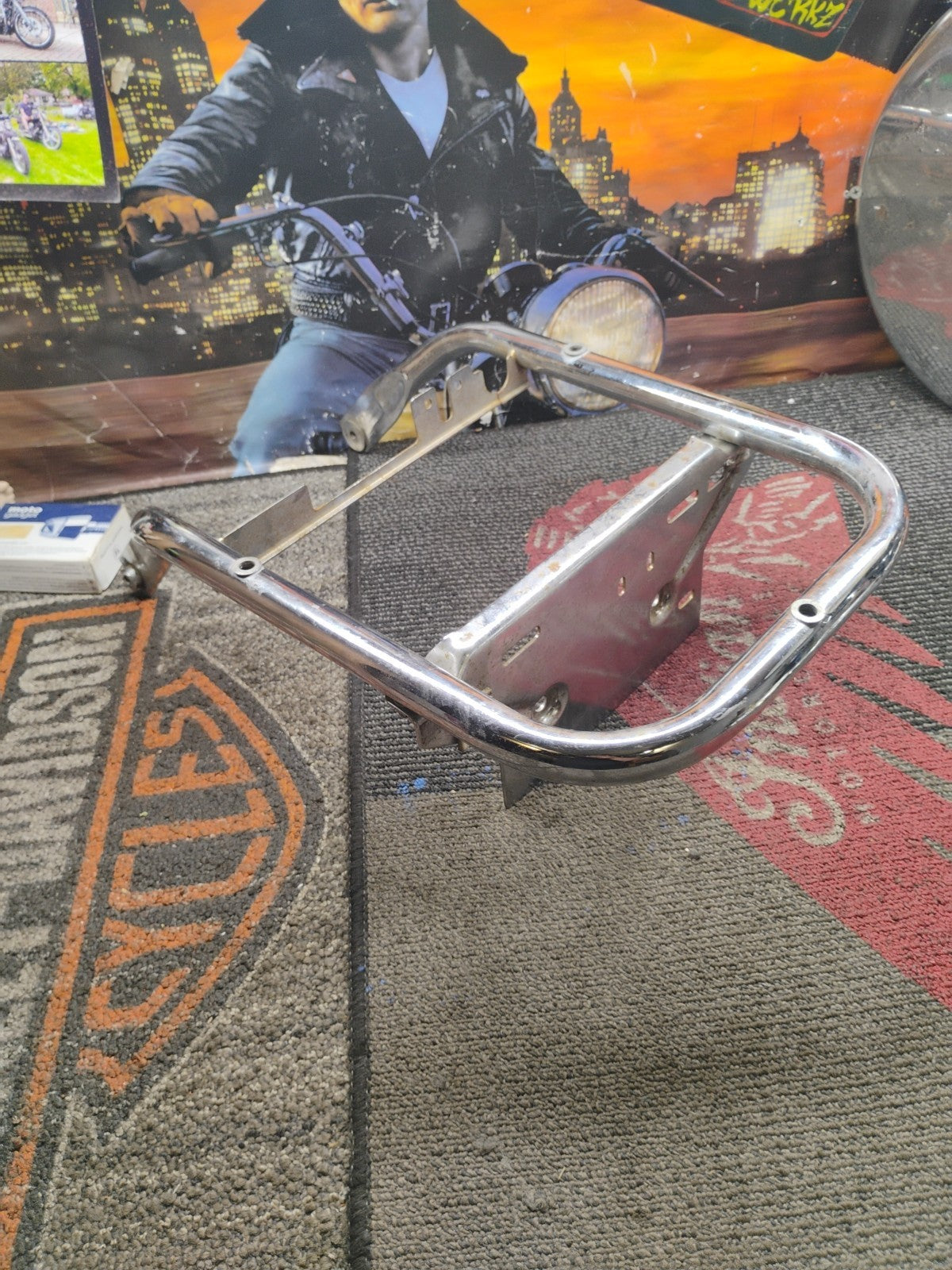 07 HARLEY DAVIDSON FLTHCUIP TRUNK TOUR PAK TAG MOUNT BRACKET