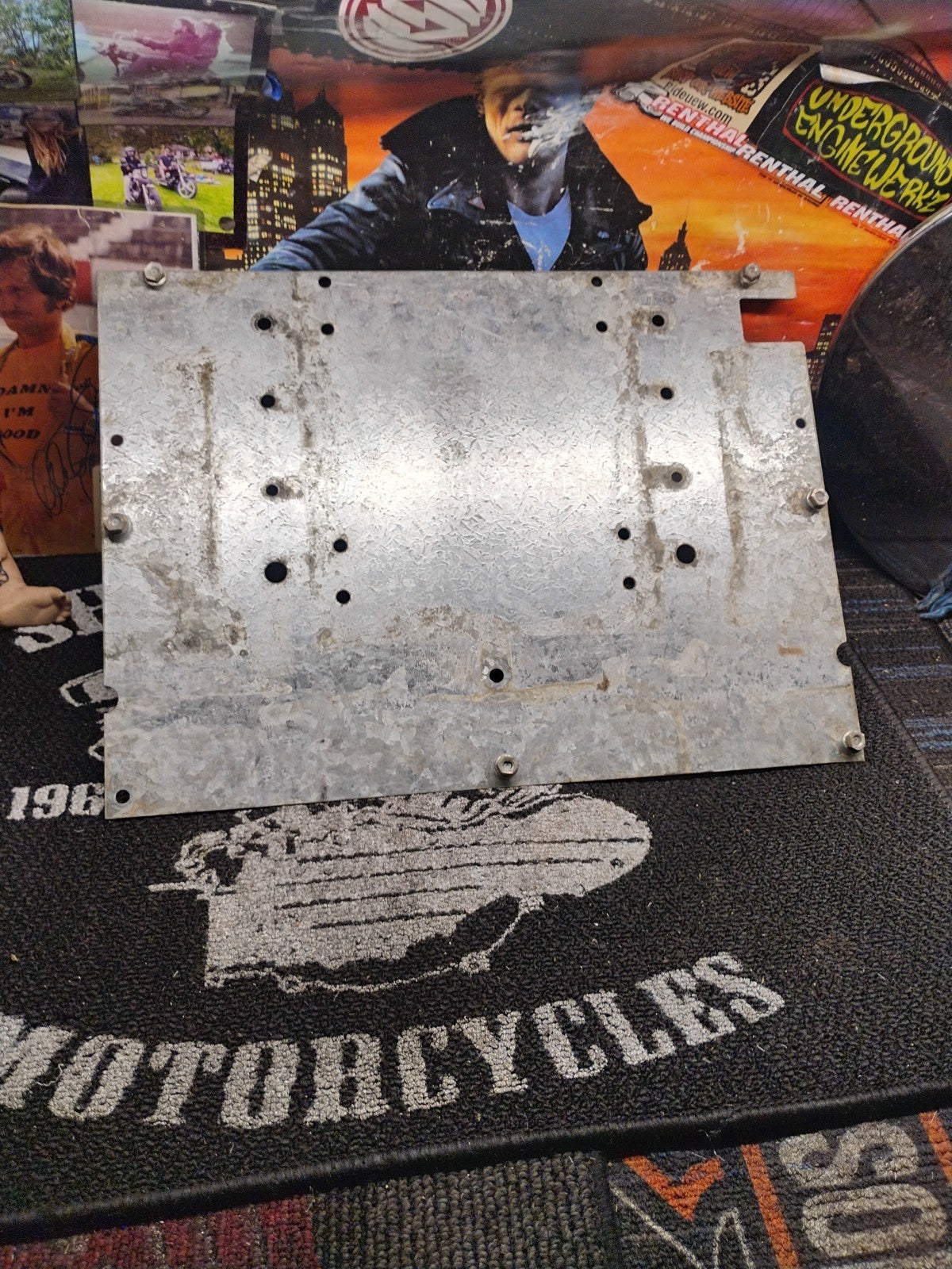 Harley Tour Pak Backing Plate 90688-85 OEM Lid Reinforcement Mount