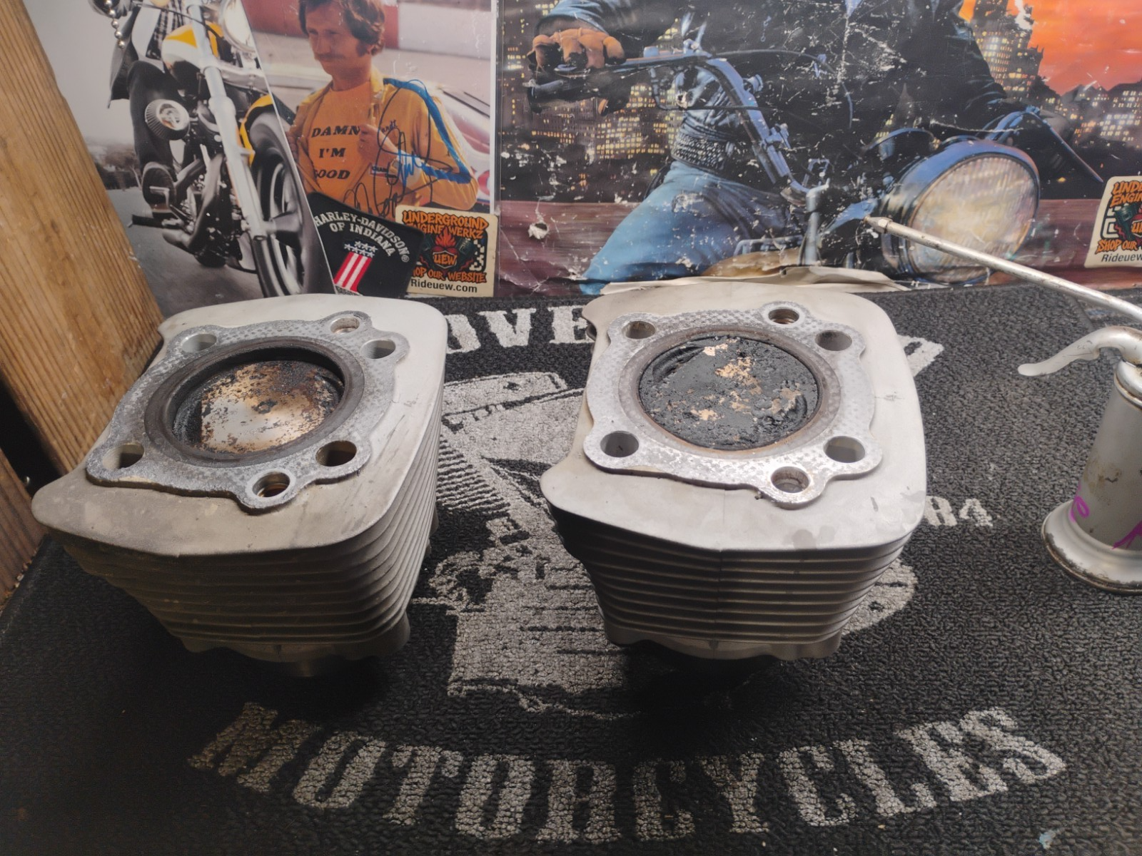 Harley-Davidson Sportster 883 Cylinder & Piston Set 1986-2003 OEM
