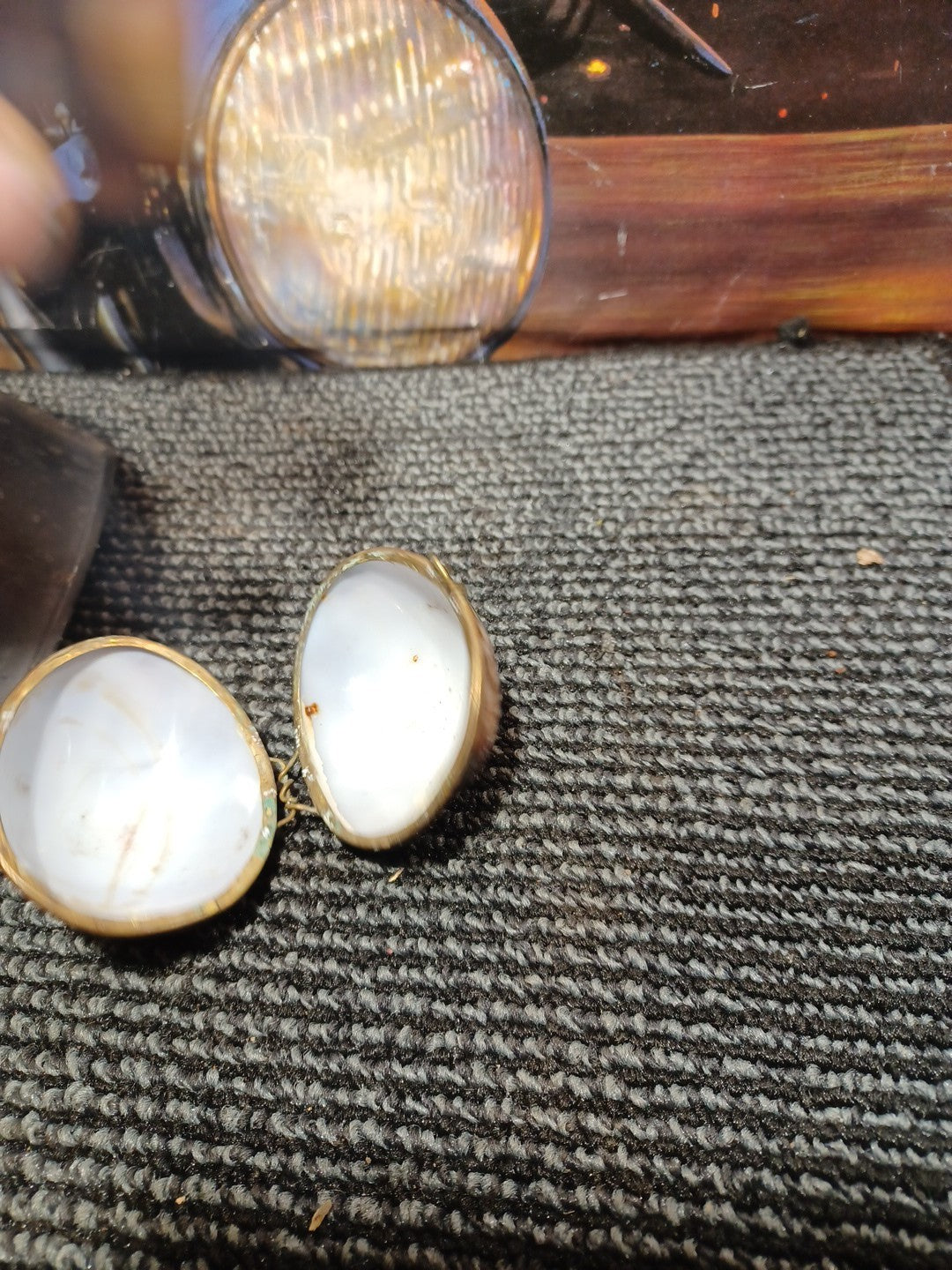 Cowrie Shell Trinket Box Brass Hinged Seashell Jewelry Egg 2.5"