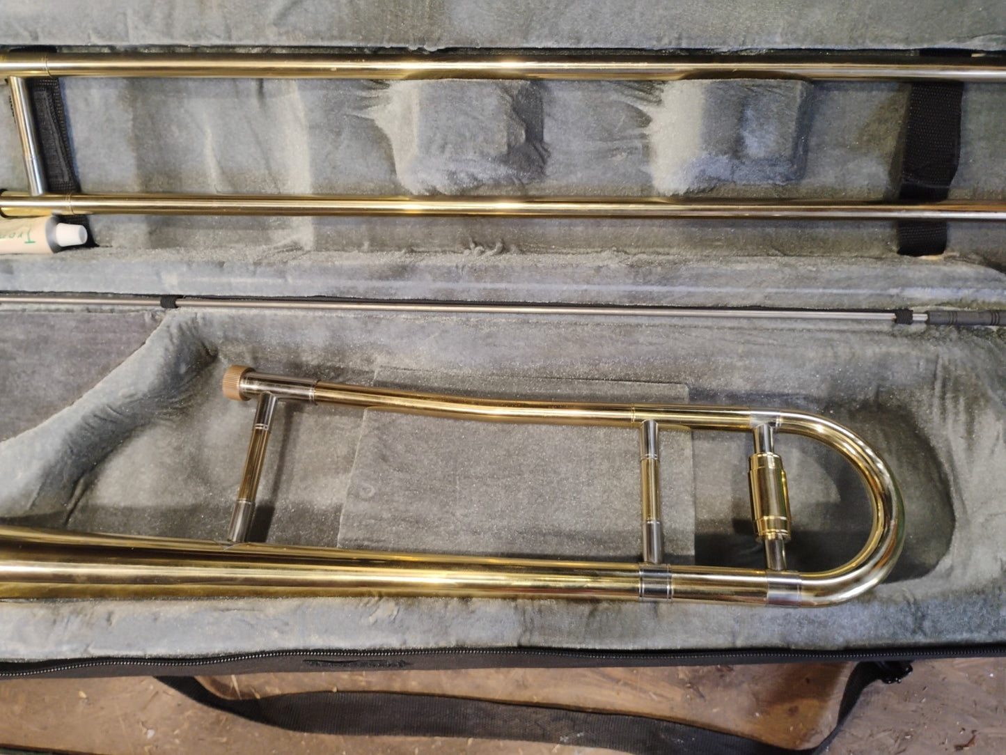Apelila Gold Bb Tenor Trombone With Case  Student Beginner 