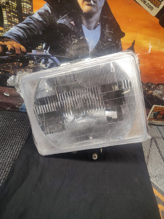 1992-1997 ford aerostar right passenger halogen headlamp headlight OEM