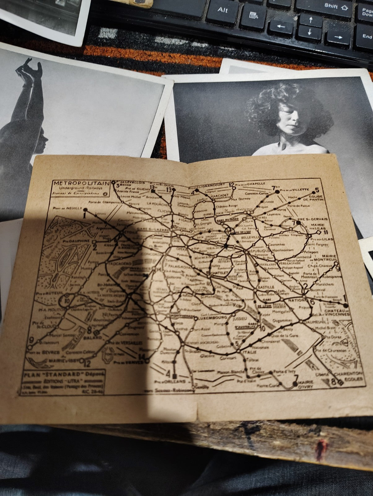 WW2 Vintage Erotic Nude Ladies Matchbox Matches collectible AdvertisiUnused RARE