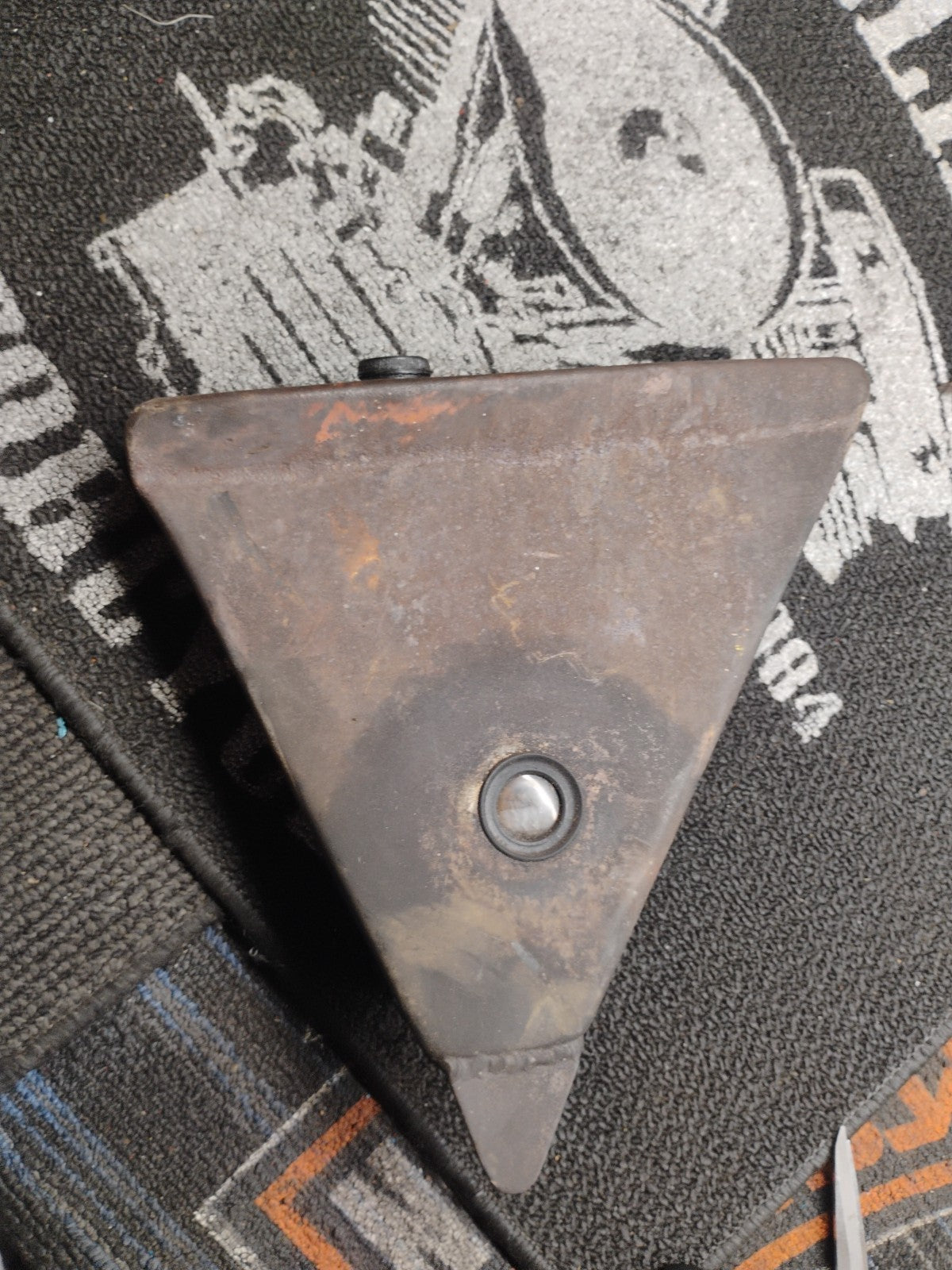 Vintage 1970s Indian ME100 Oil Tank Triangle Steel w/ Sight Glass Chopper OEM