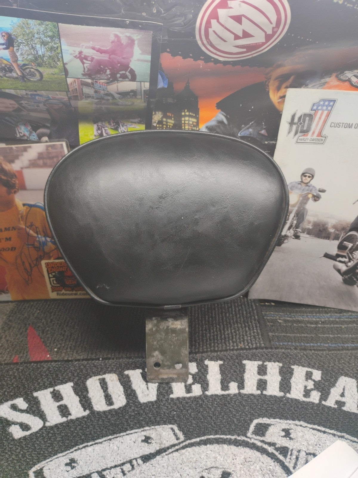 HARLEY DAVIDSON TOURING DRIVERS BACK REST STUDDED SIDES