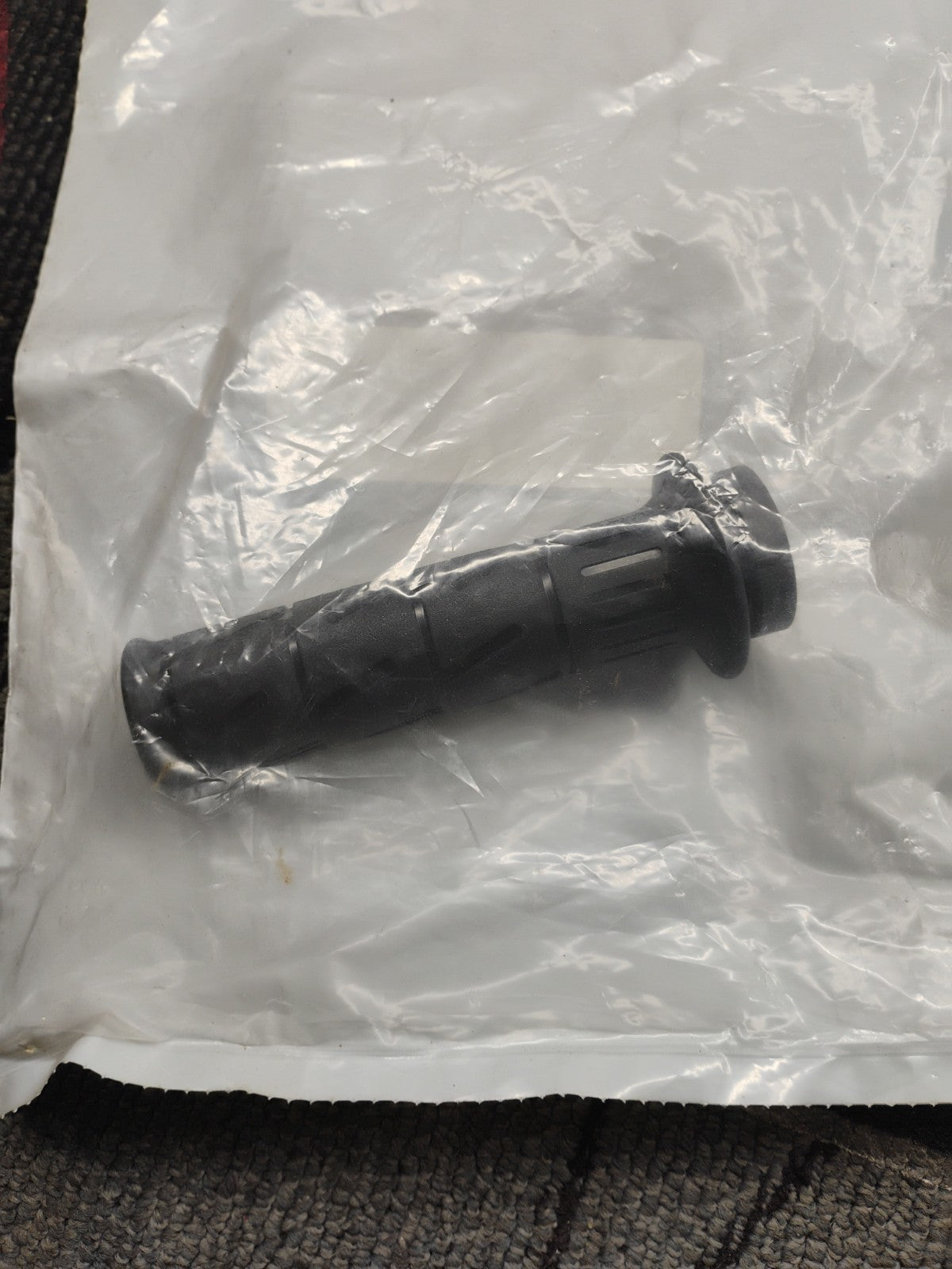 BUELL HANDLEBAR GRIP W/SLEEVE RH N0051.K NOS OEM