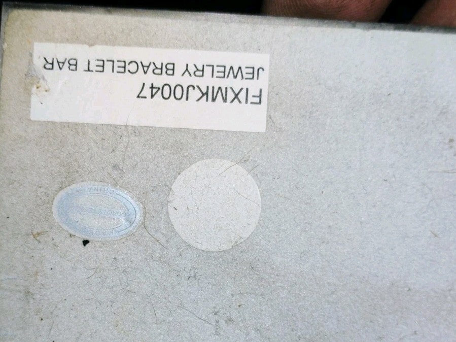  Luxury Watch,Jewelry,Perfume Michael Kors Chippenhook Fixture Store Display