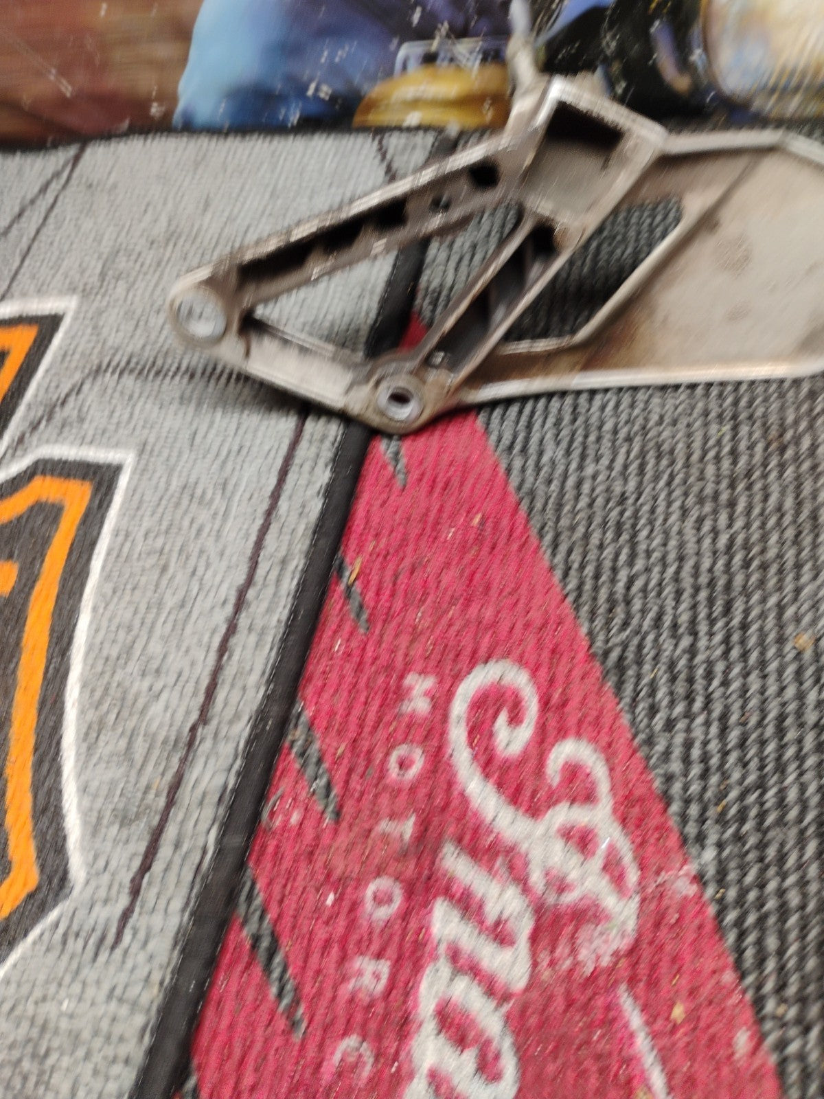 1991 Honda CBR600 F2 CBR 600 600F2 CBR600F Foot Peg Pedal Mount Left Shifter I12