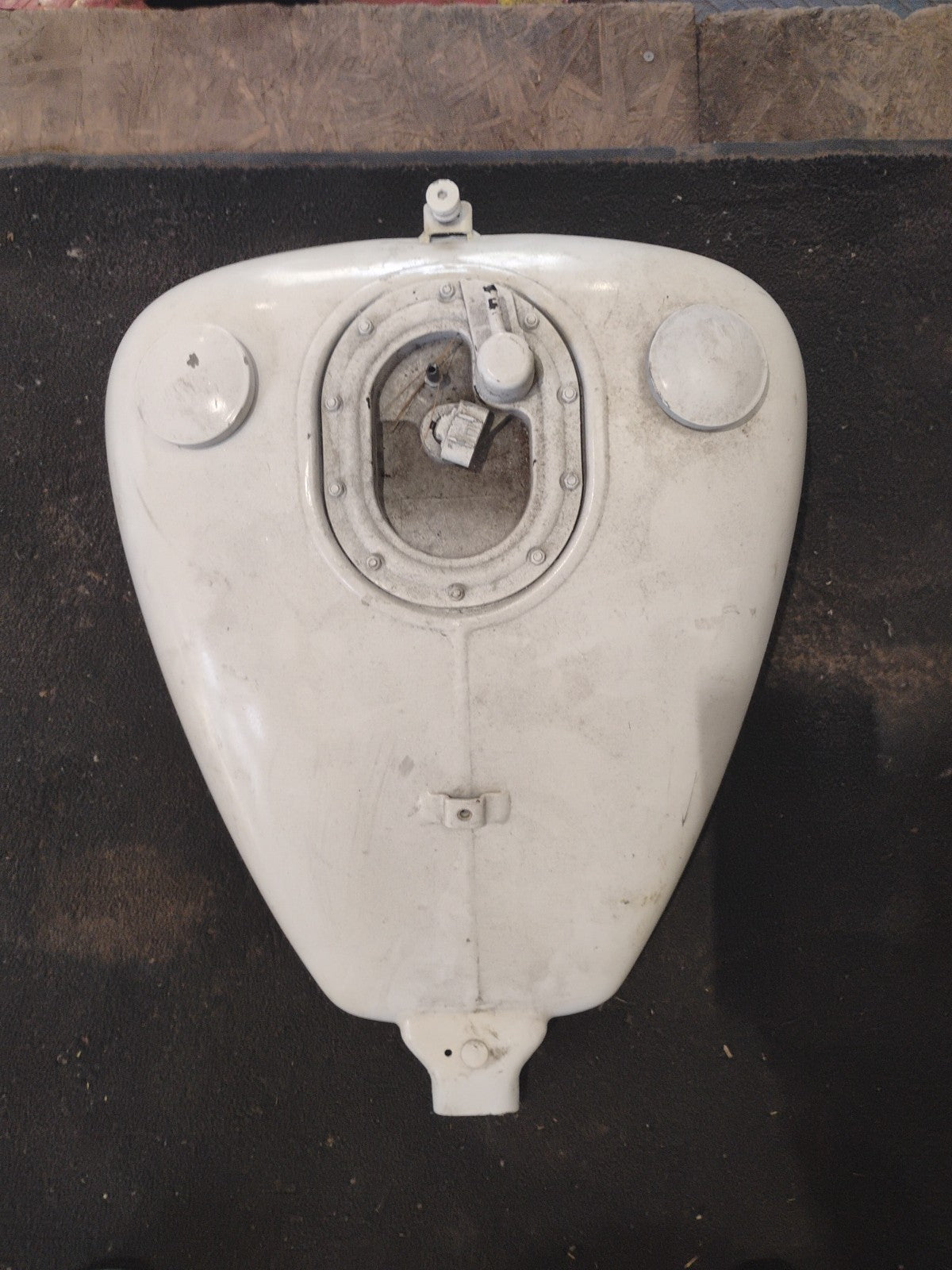 2017 Indian Roadmaster Fuel Gas Tank With Pump