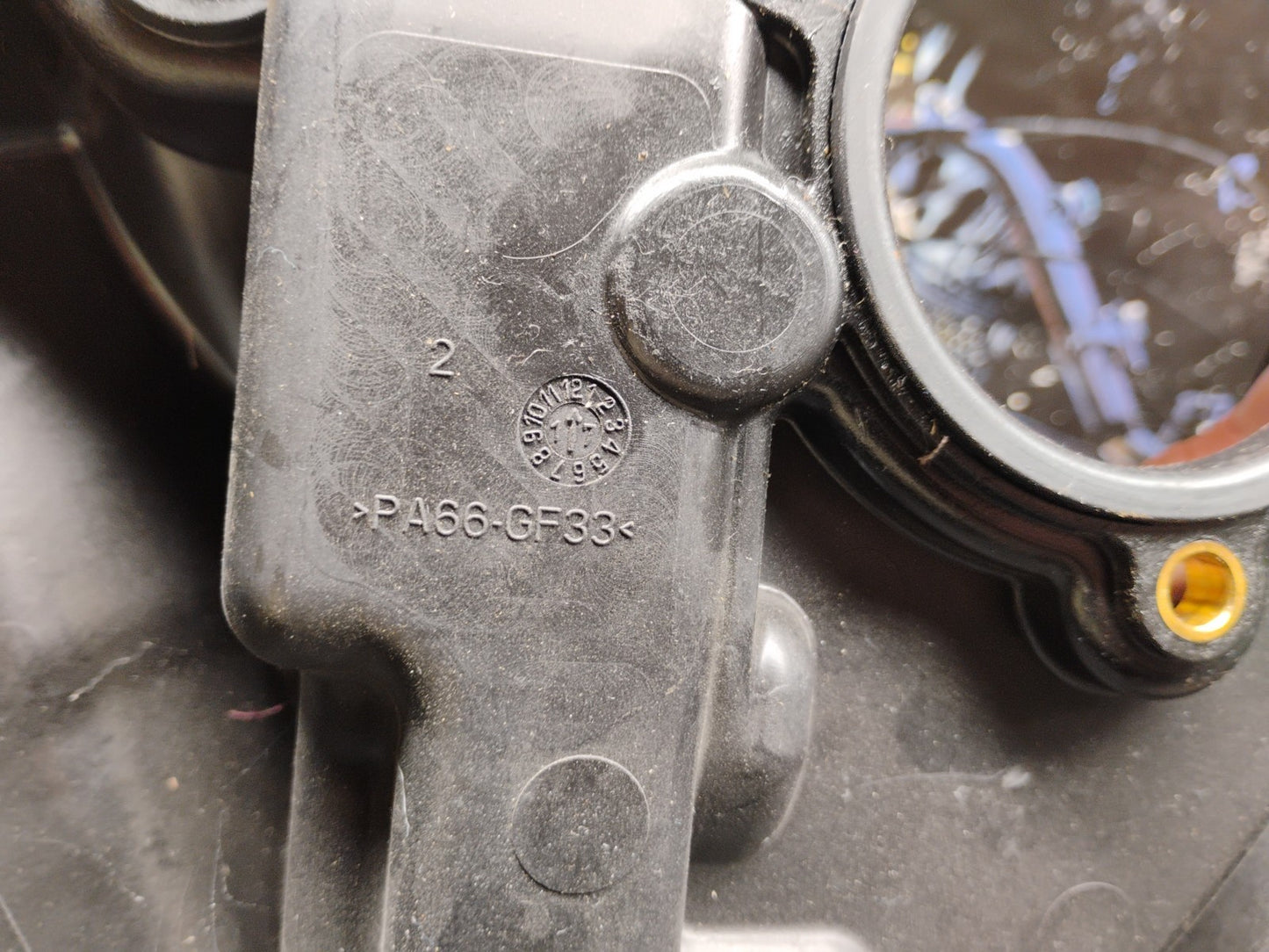 Harley Davidson Milwaukee 8 Touring OEM Air Filter Cleaner Back Plat #46