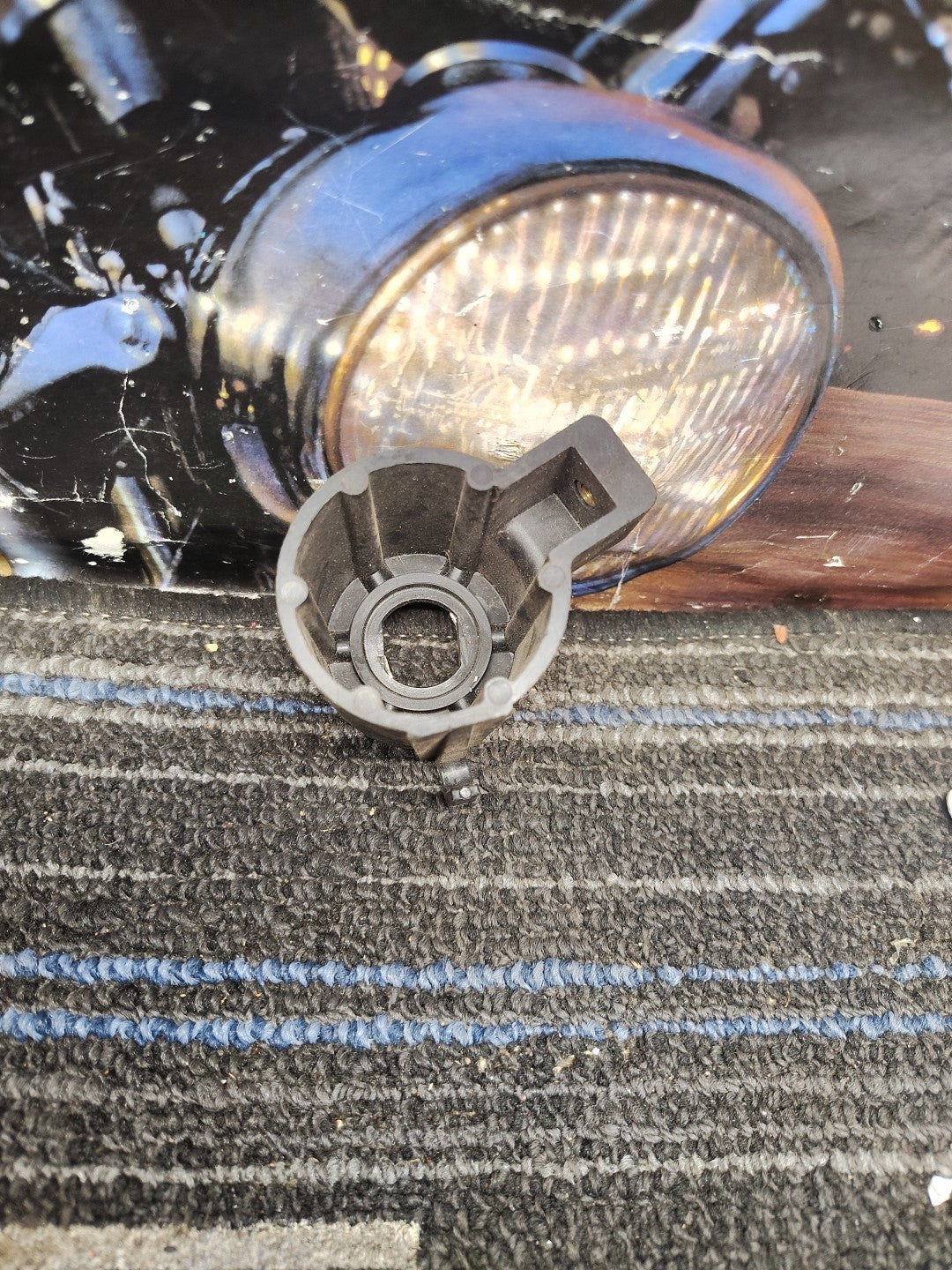 OEM HARLEY DAVIDSON SPORTSTER BLACK IGNITION KEY SWITCH HOUSING 71510-95