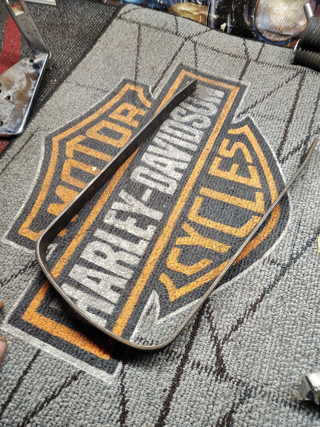 HARLEY DAVIDSON CHOPPER SISSY BAR