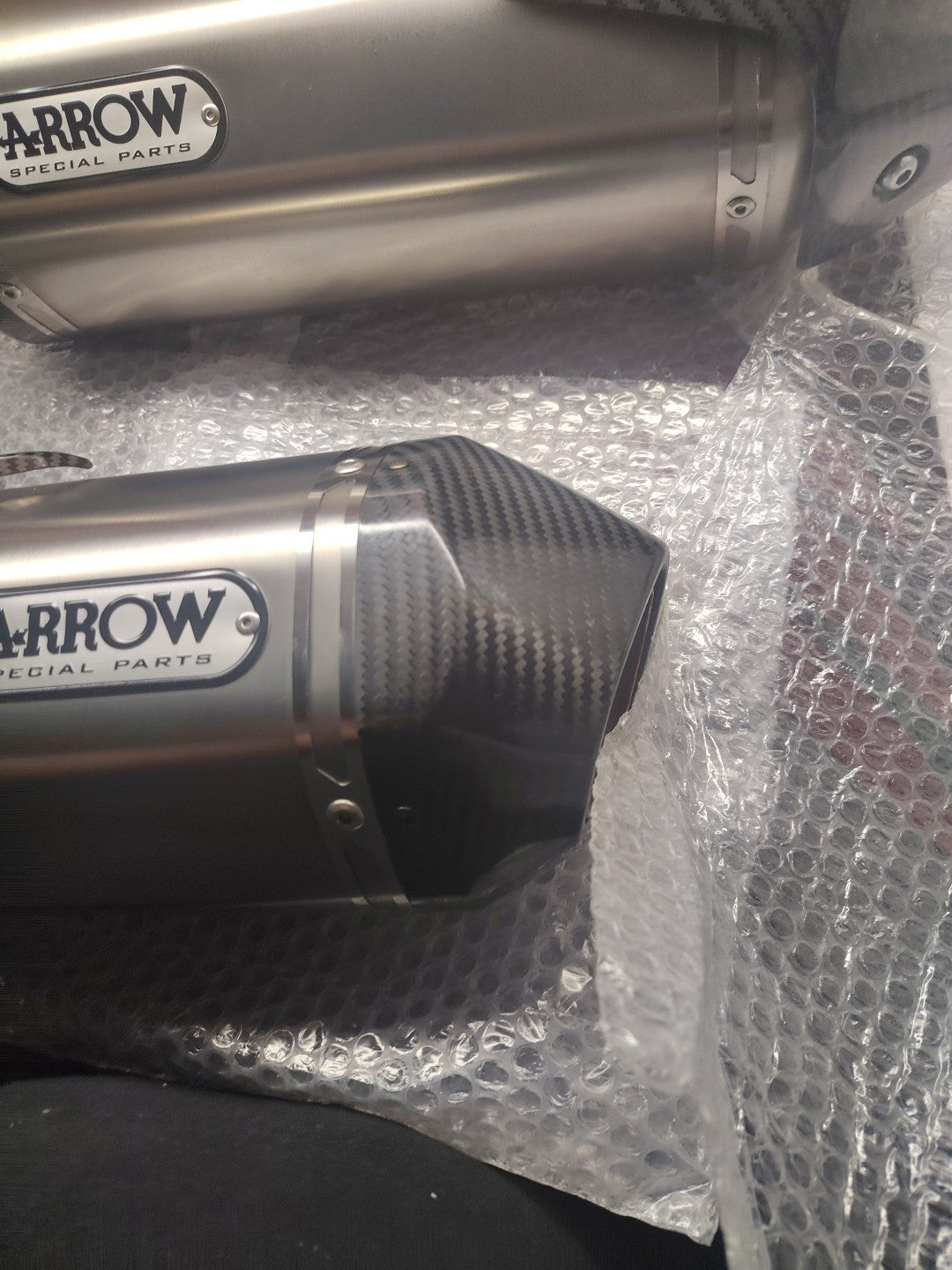 TRIUMPH SPEED TRIPLE RS ARROW EXHAUST SILENCERS