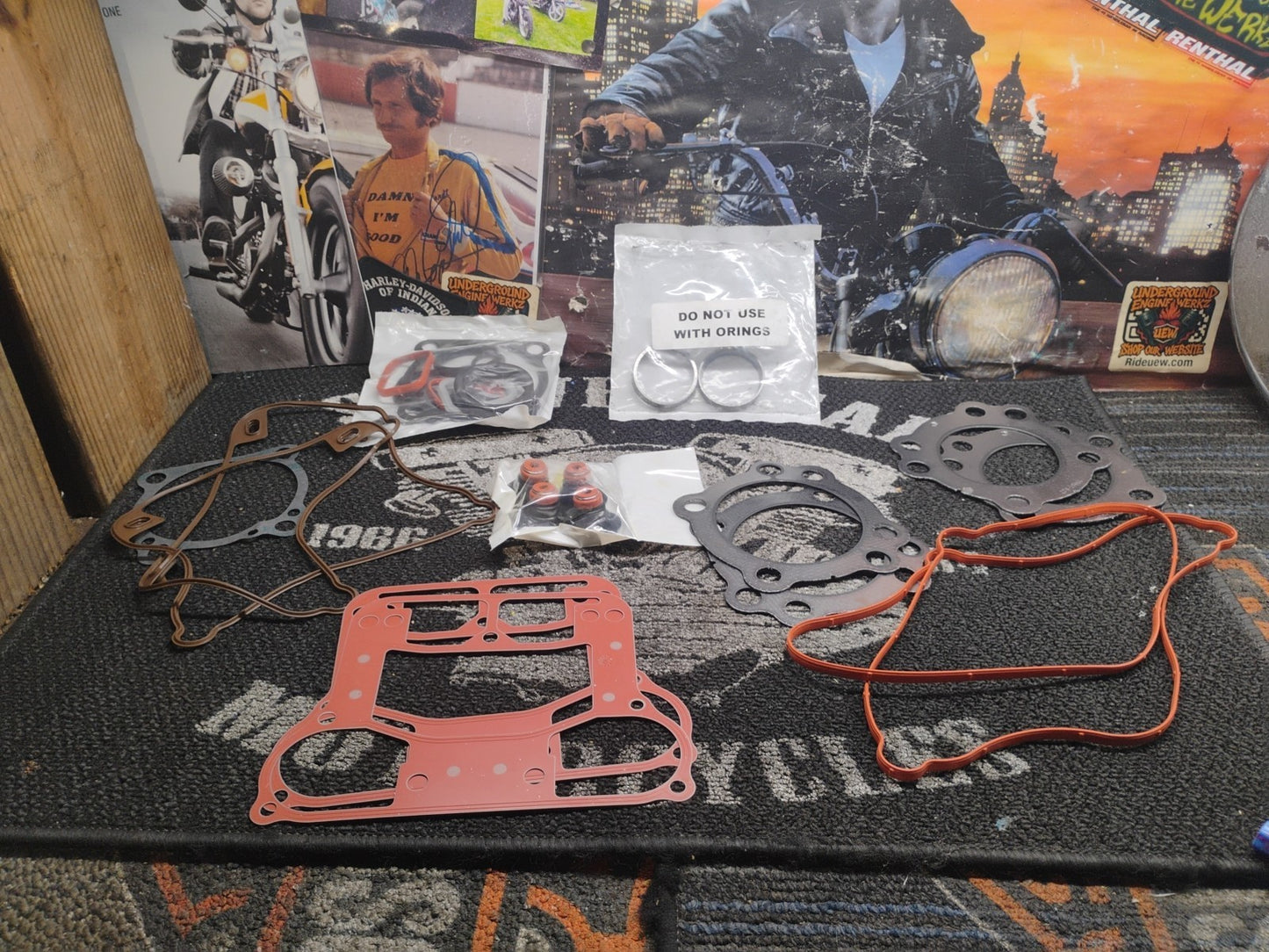 Harley-Davidson OEM 17049-04A Sportster Top End Gasket Kit 2004-2008 NOS