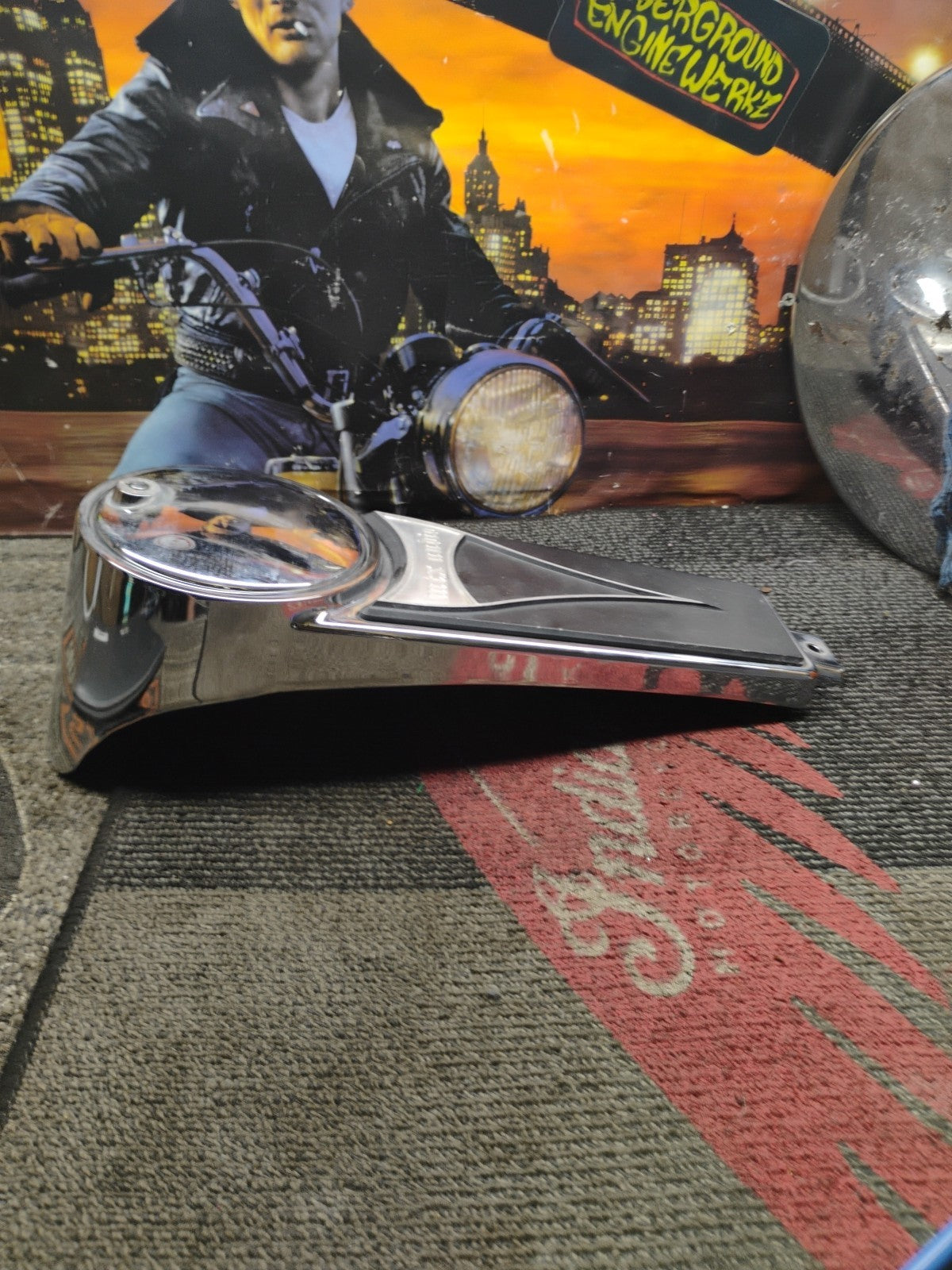 Harley-Davidson OEM GasTank 61270-88 Custom Mtx Audio Cover