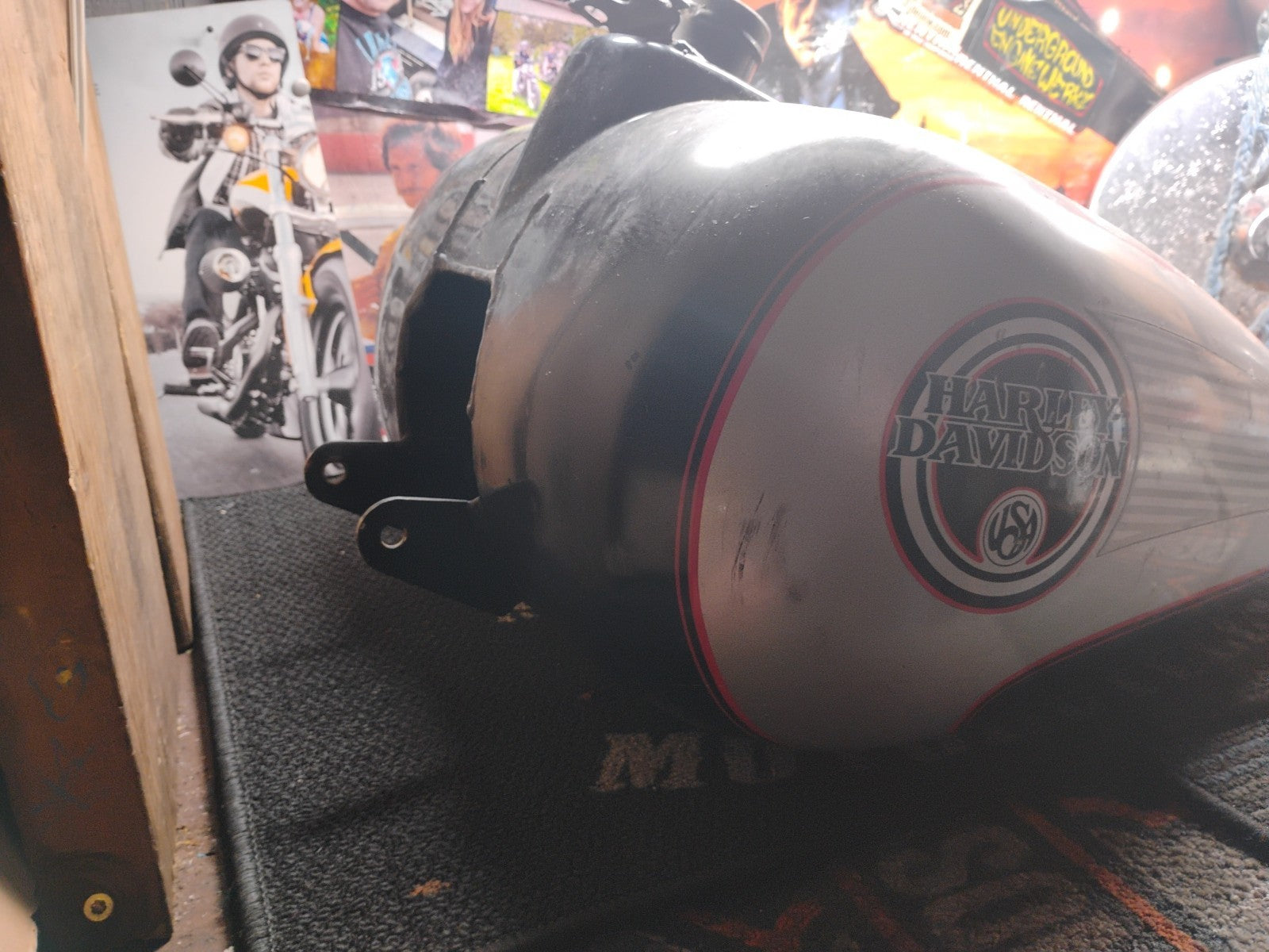 OEM Harley-Davidson FLHTC Electra Glide Fuel Gas Tank 1995 Touring