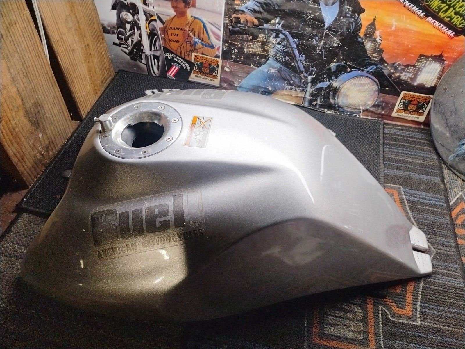 2002 Buell M2 Cyclone Silver Manta Ray Gas Fuel Tank OEM