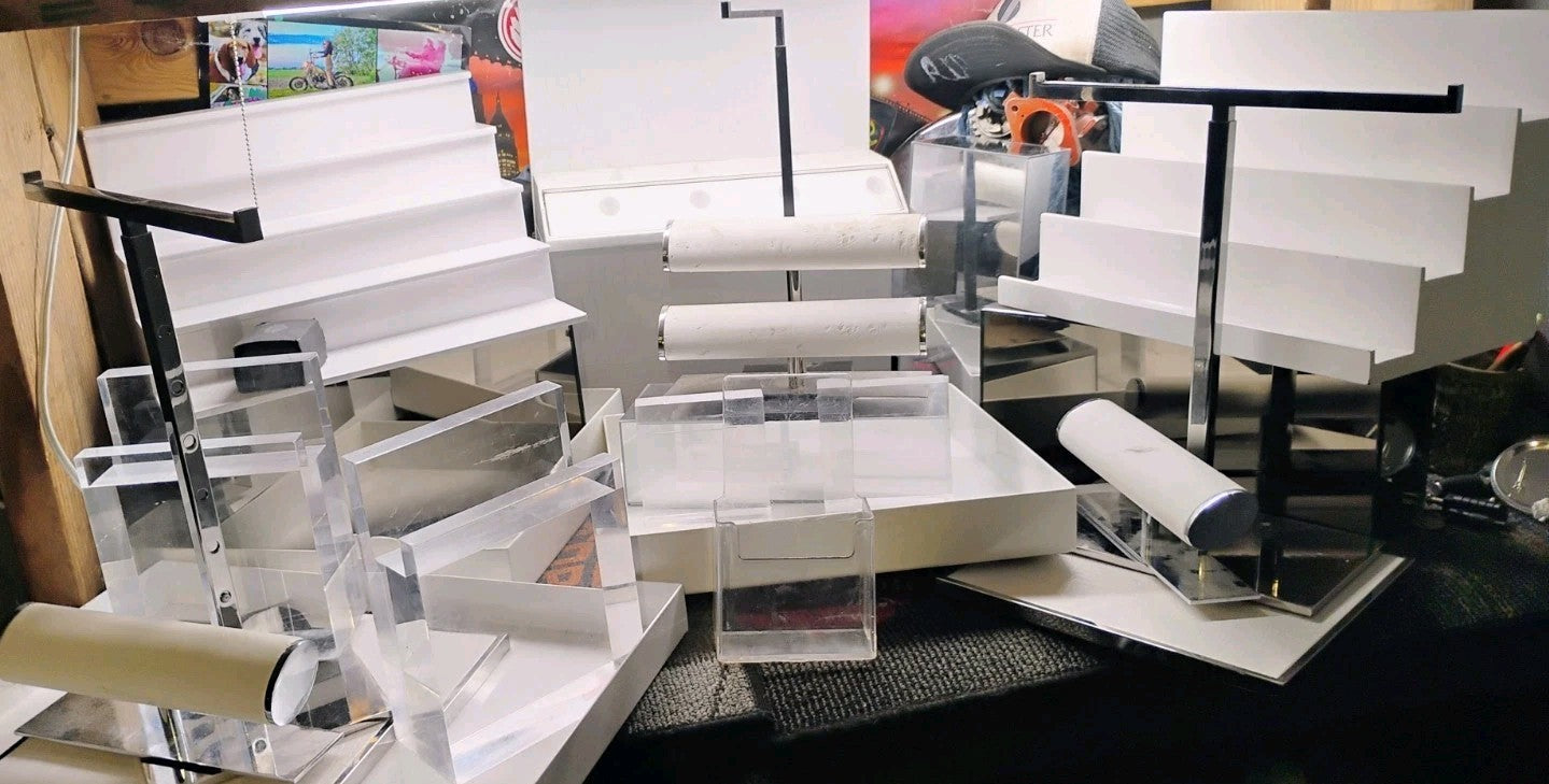  Luxury Watch,Jewelry,Perfume Michael Kors Chippenhook Fixture Store Display