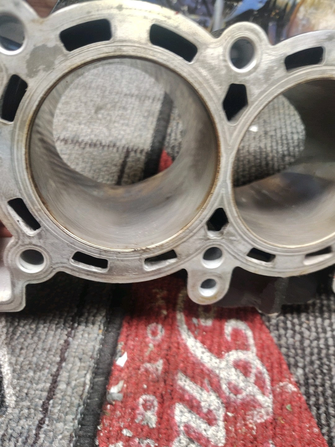 Triumph Street Triple 675 08 09 Cylinders And  Head T1150171