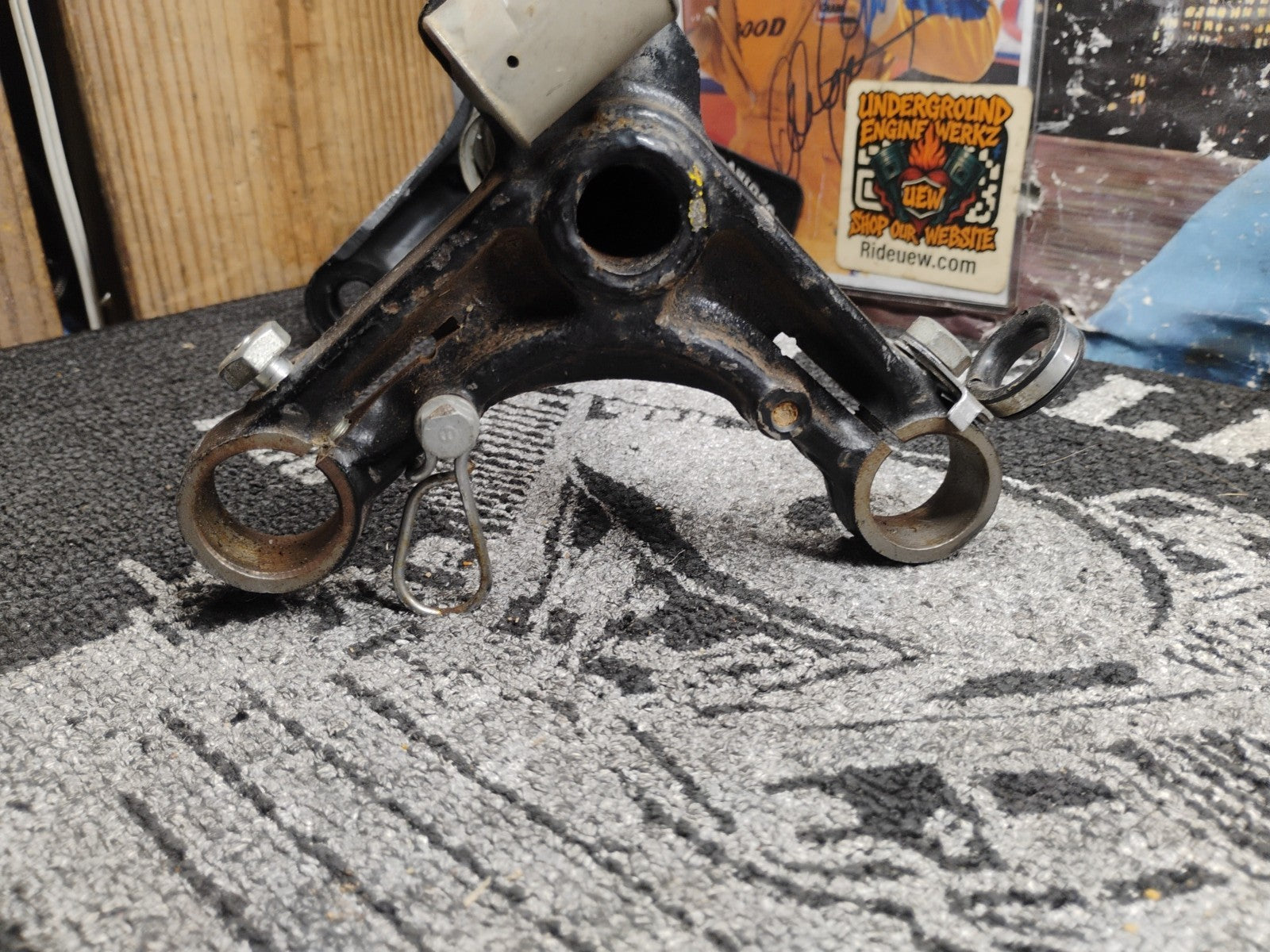 OEM 1971 Honda CB125 Triple Tree Steering Stem Fork Clamp Assembly