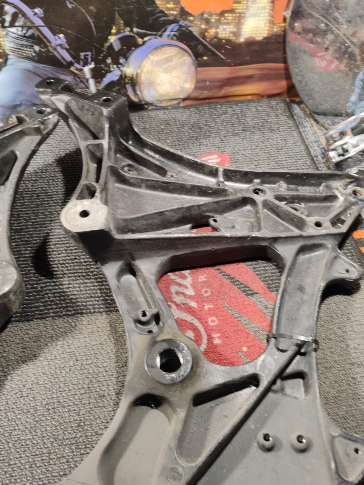 Indian Chief Chieftain & Roadmaster Left & Right Rear Subframe Support Brackets