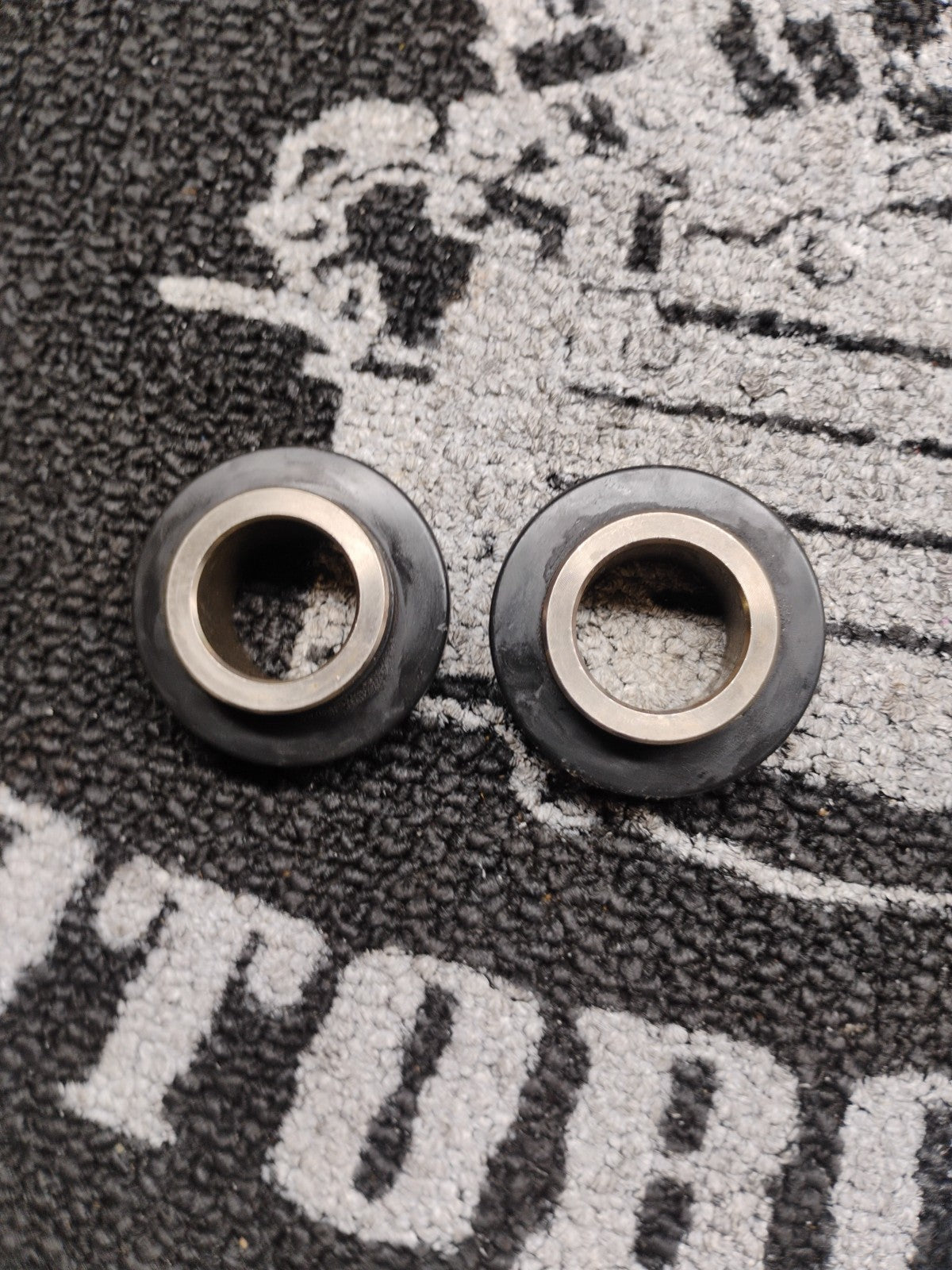 2005 2006 2007 07 08 YAMAHA R1 YZF 1000 OEM FRONT WHEEL SPACERS RIM DAMPER Y118