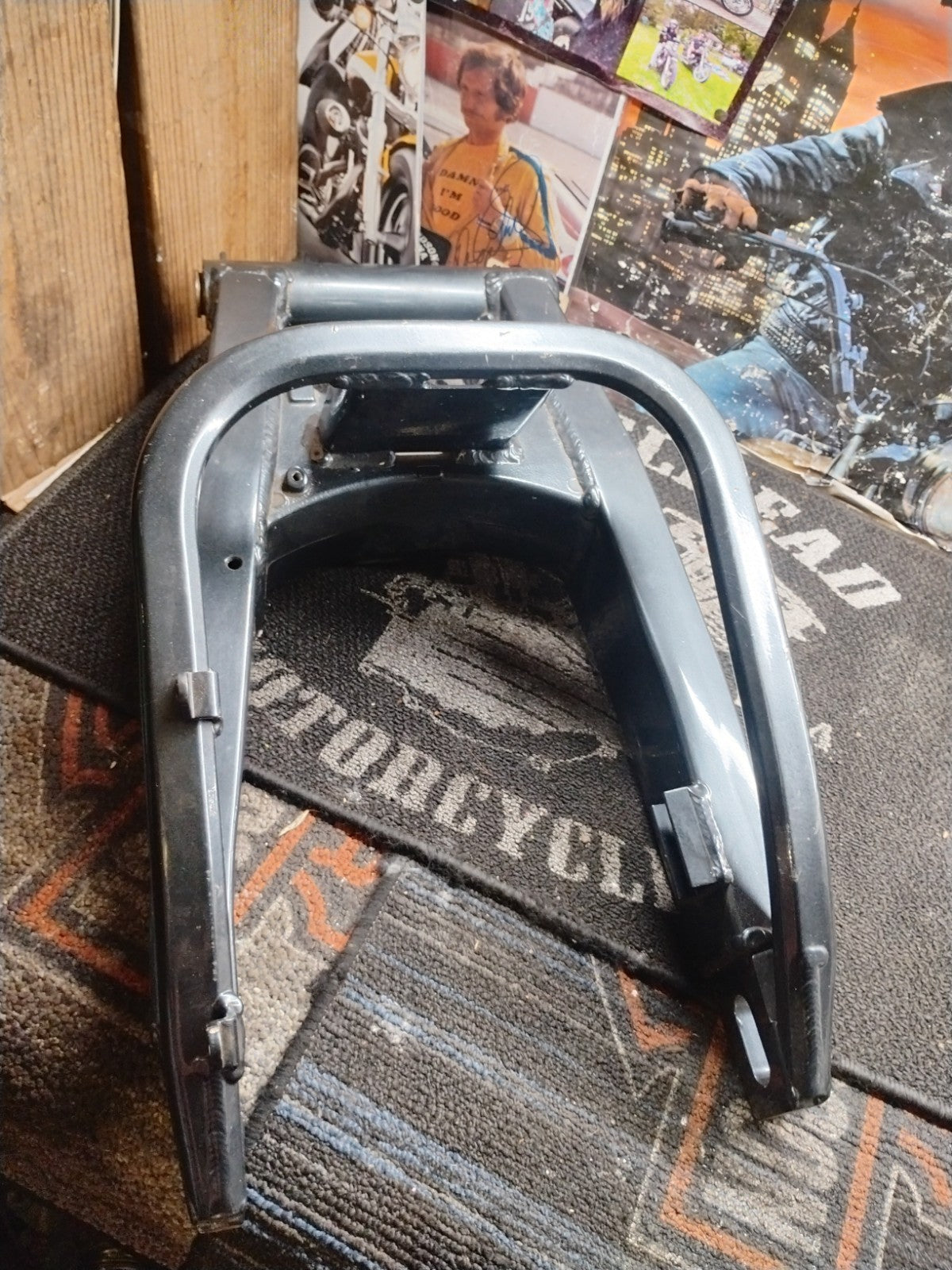 OEM Suzuki GSXR Swingarm Assembly Black/Gray  Aluminum GSX-R